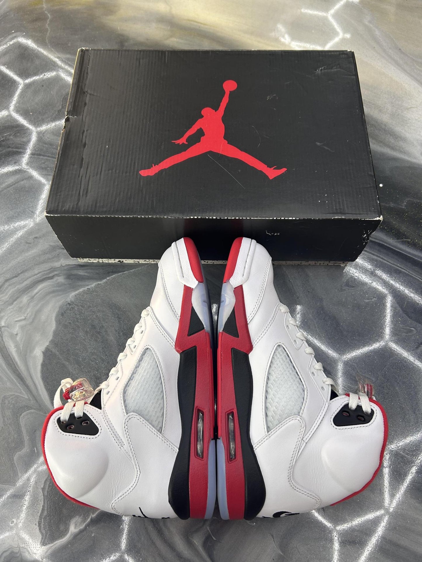 Jordan 5 "Fire Red" Used Size 8.5
