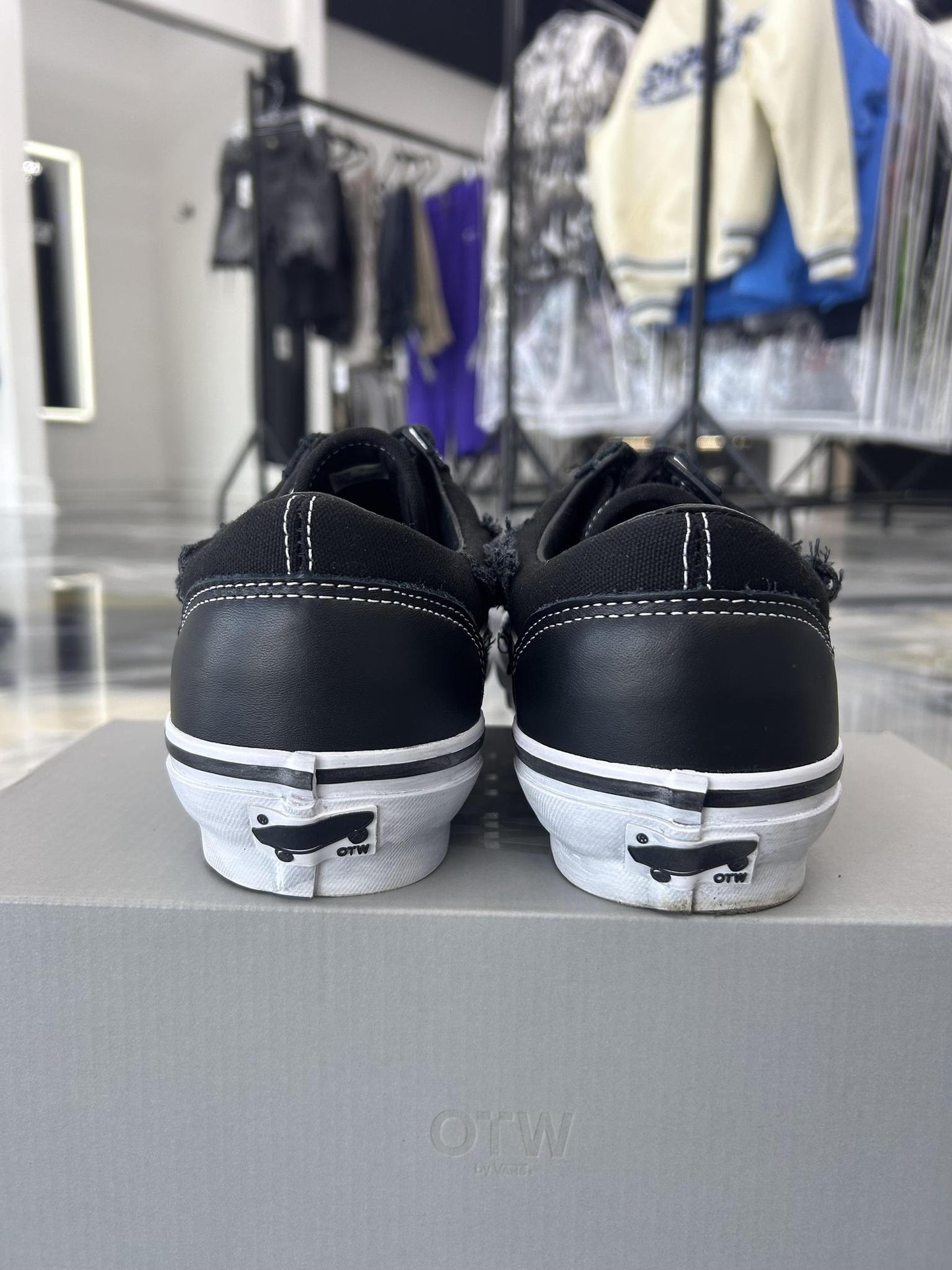 Vans Old School Vibram "Distressed Black Silver" Used Size 12