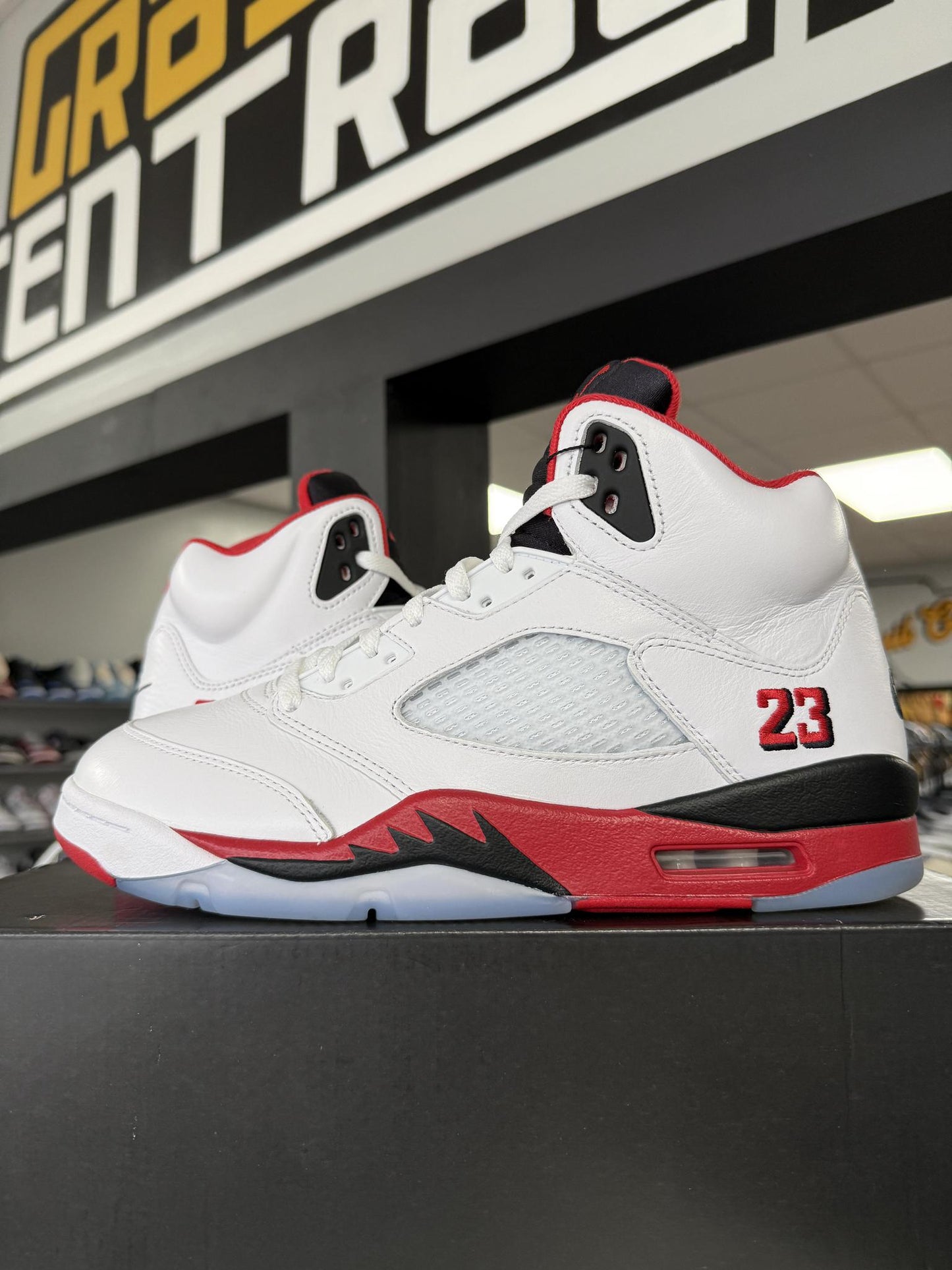 Jordan 5 "Fire Red" Used Size 10