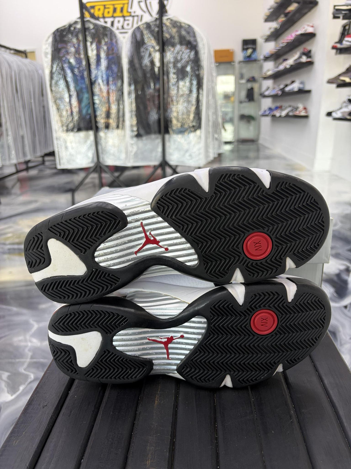 Jordan 13 "Black Toe" Used Size 9