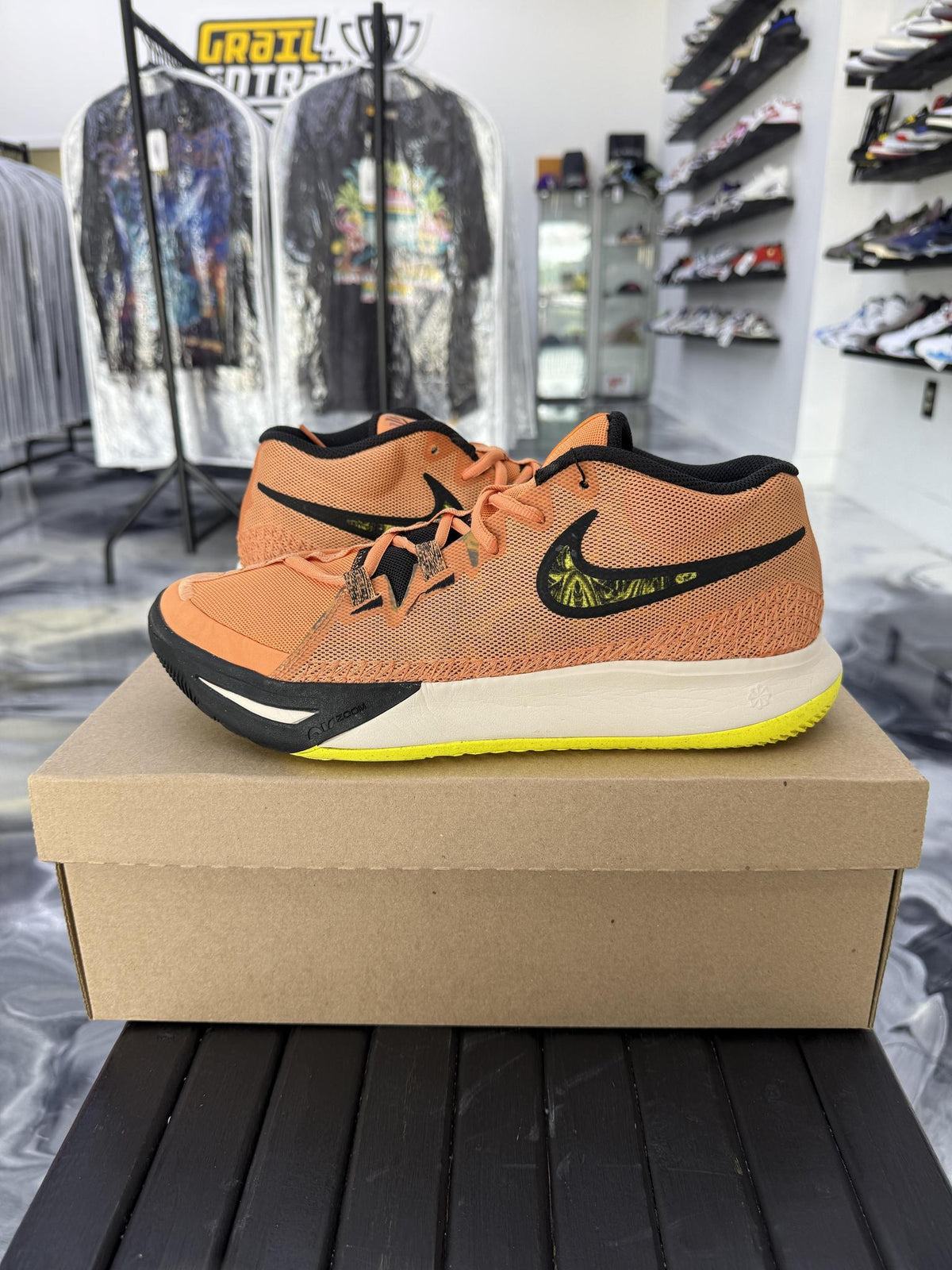 Nike Kyrie Flytrap 6 "Orange Trance" Used Size 10.5