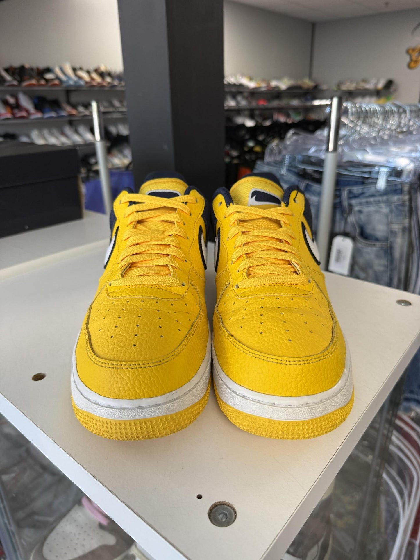 Nike AF1 Low "Obsidian Yellow" Used Size 10.5
