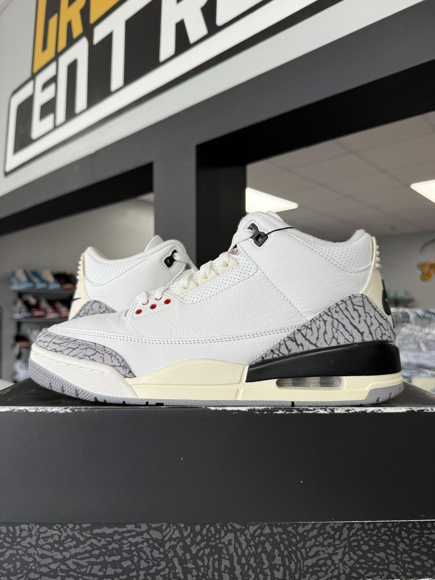 Jordan 3 "White Cement Reimagined" Used Size 9.5