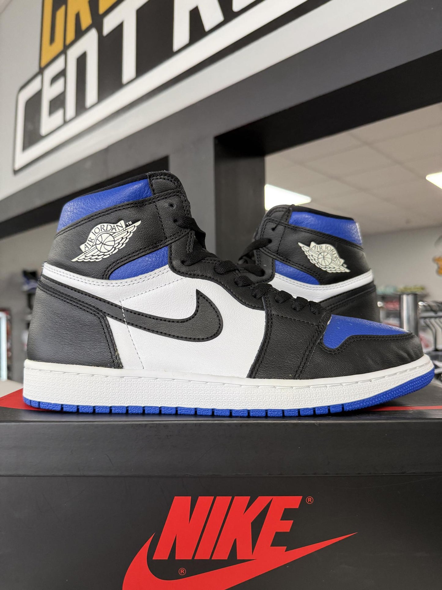 Jordan 1 "Black Game Royal" Used Size 11