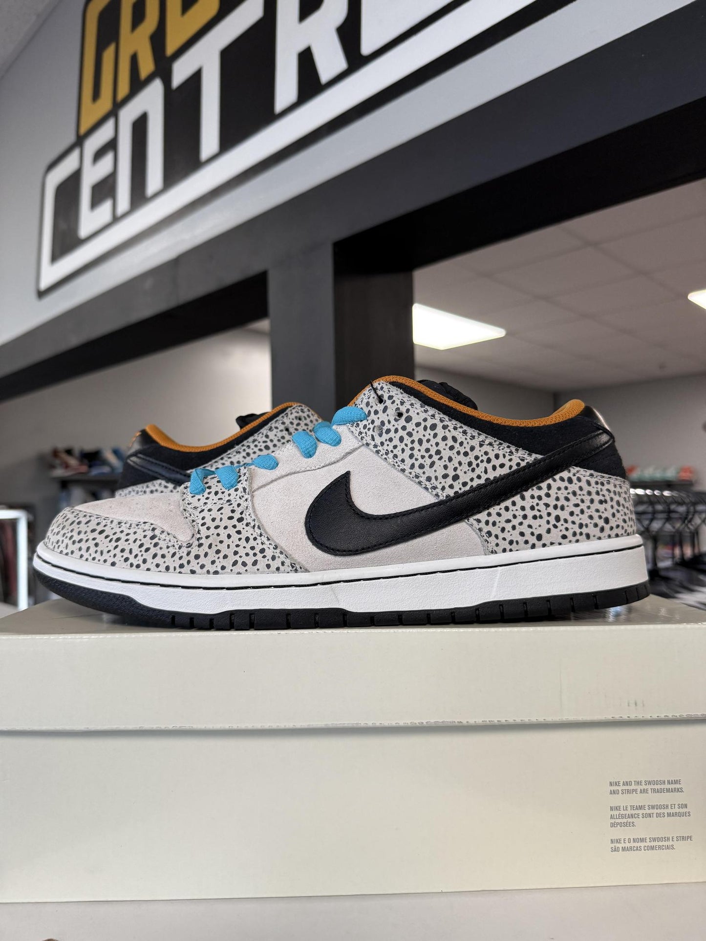 SB Dunk Low "Olympic Safari" Used
