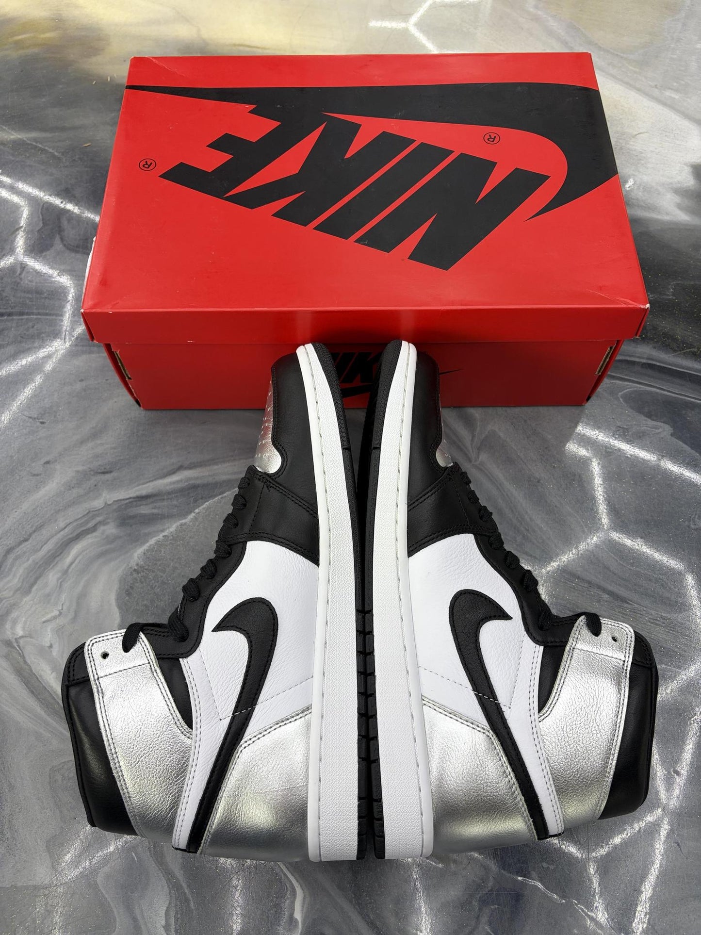 Jordan 1 High "Silver Toe" Used Size 12W/10.5M