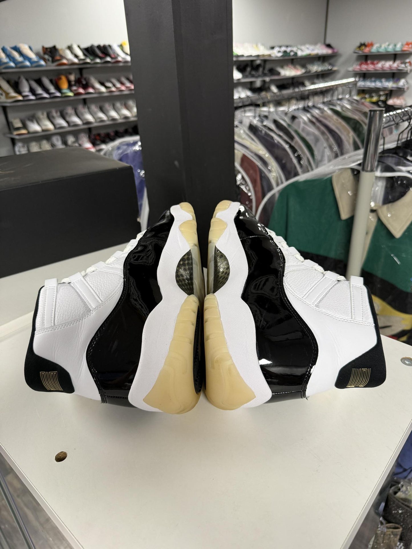 Jordan 11 "Gratitude" Used Size 12