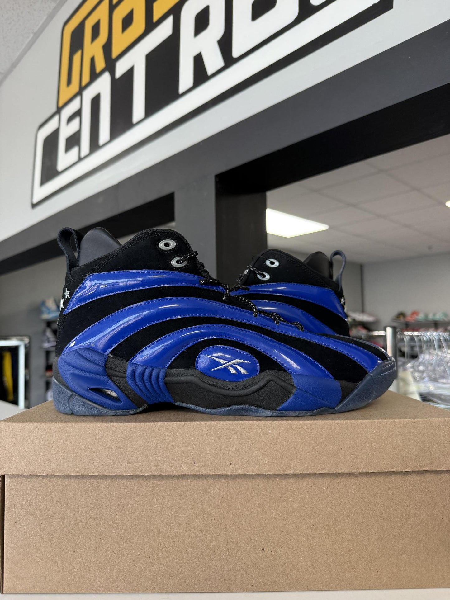 Reebok Shaqnosis "Orlando Blue Black" Used Size 11.5