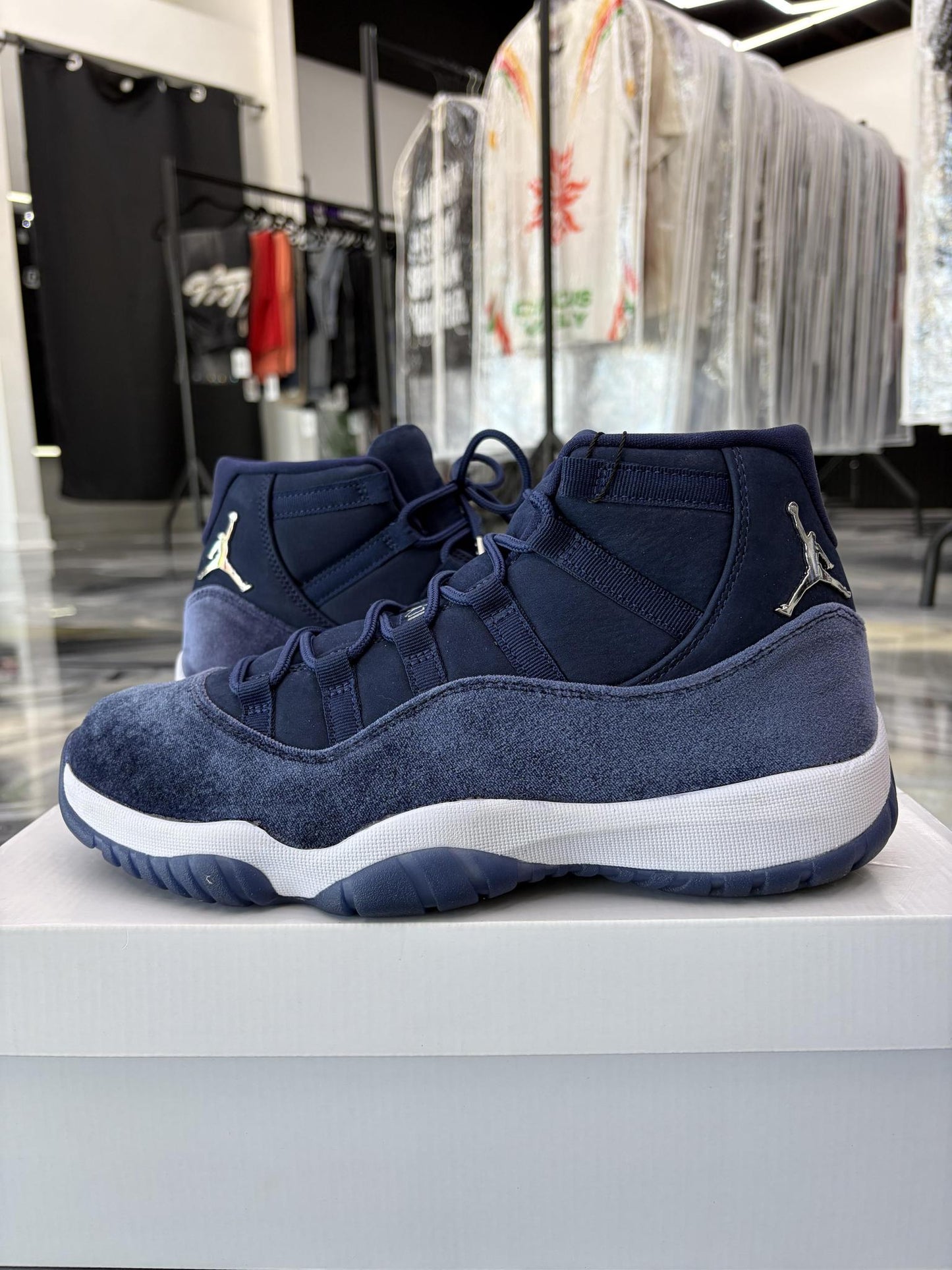 Jordan 11 "Midnight Navy" Used Size 11W/9.5M