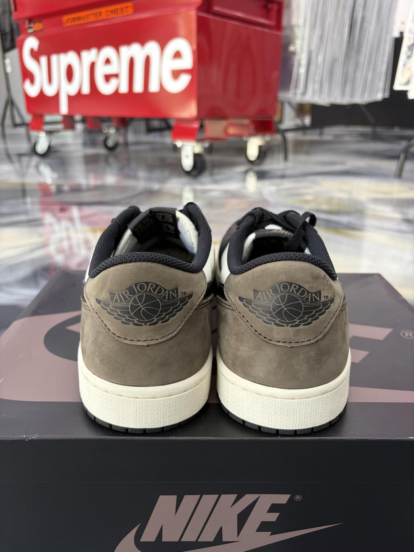 Jordan 1 Low "Mocha" Used Size 13