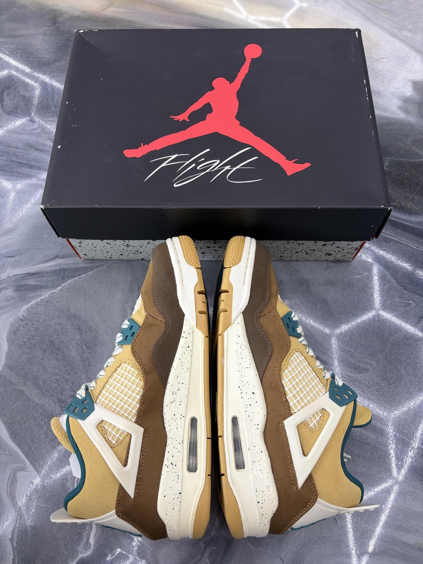 Jordan 4 "Cacao Wow" Used Size 6Y/7.5W