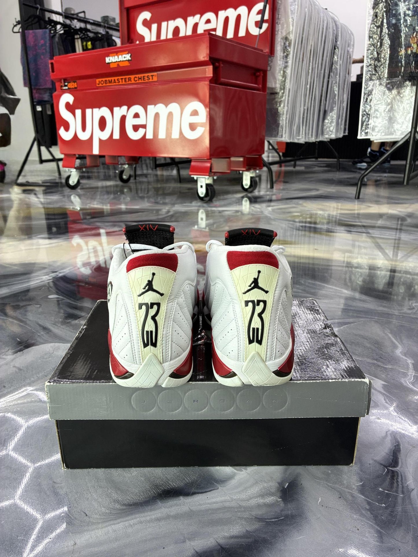 Jordan 14 "Candy Cane" 2006 Used Size 9.5
