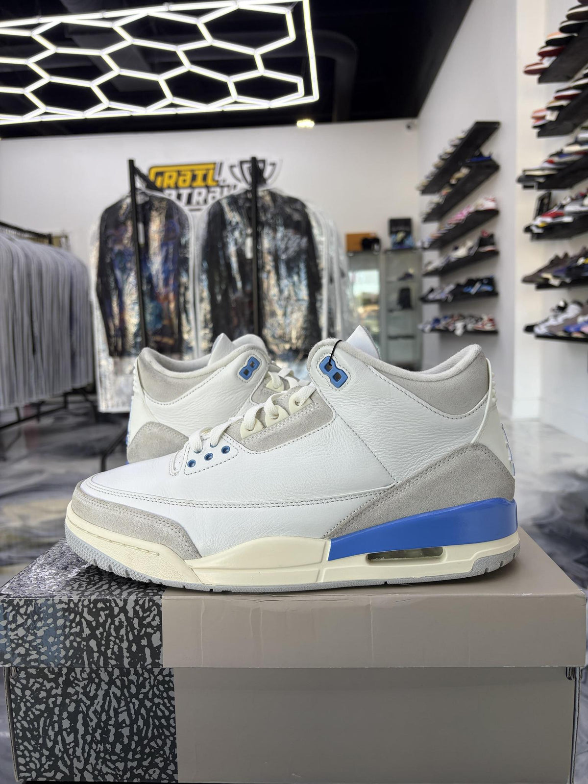 Jordan 3 "Lucky Shorts" Used Size 10