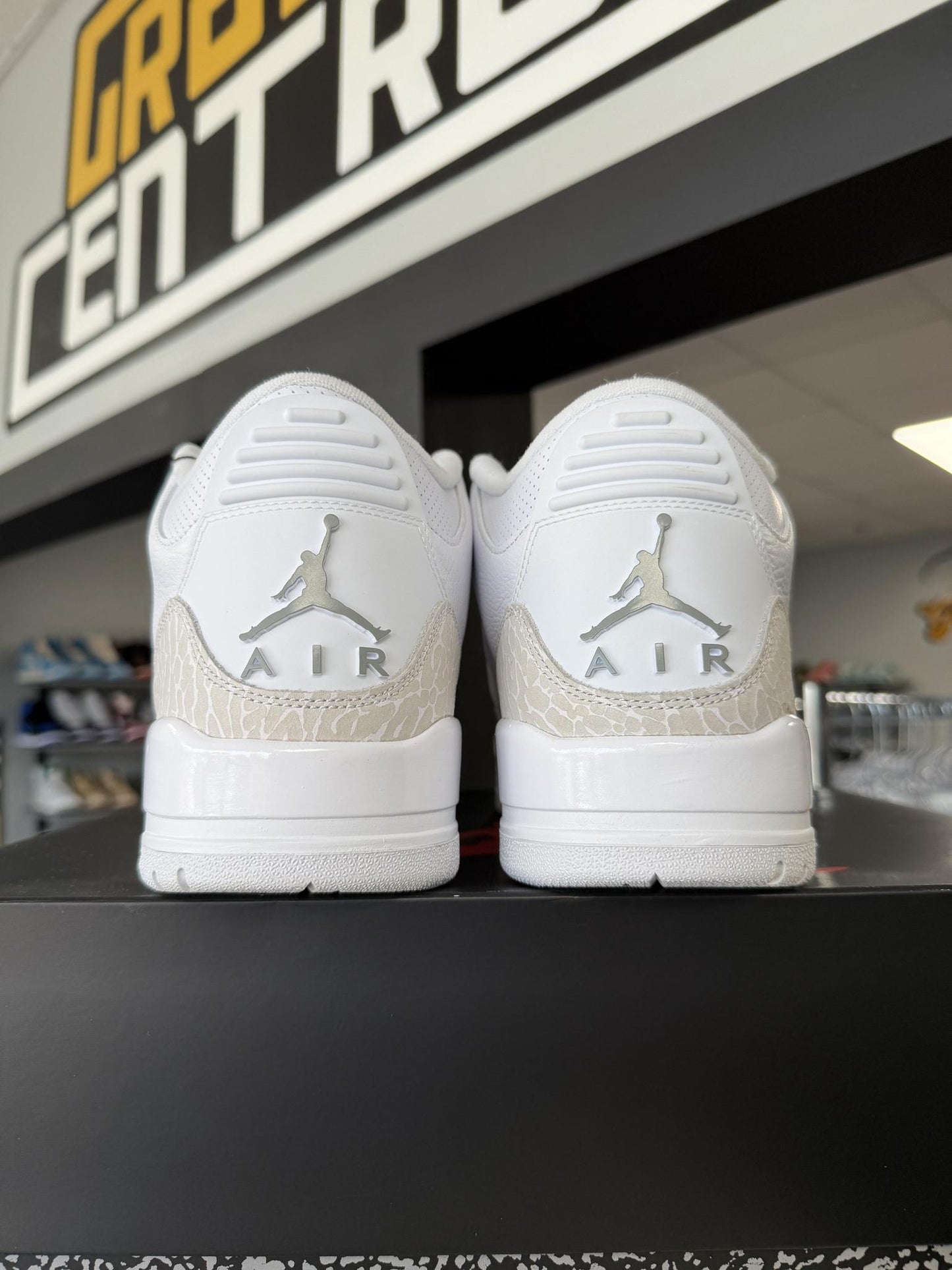 Jordan 3 "Pure Money" Used Size 10.5