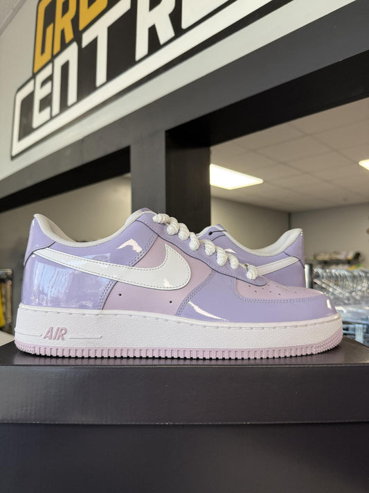 Nike Air Force 1 Low "Hydrangeas Patent" Used Size 11.5