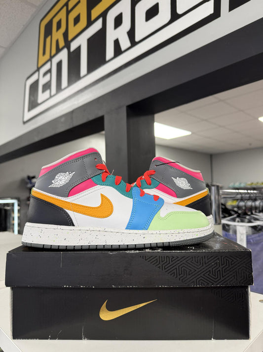 Jordan 1 Mid "Multi Color" Used Size 7Y/8.5W