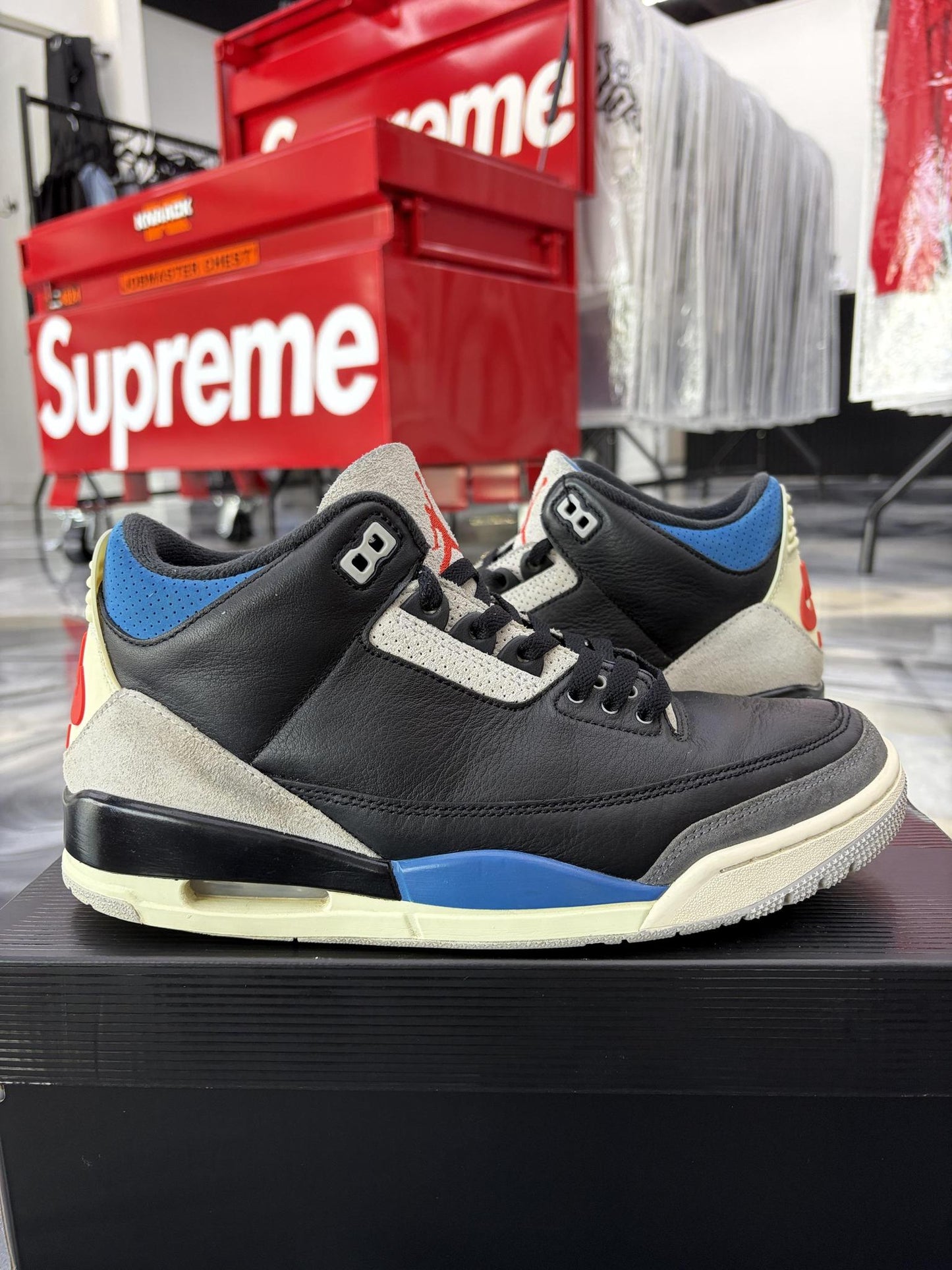Jordan 3 "Rare Air" Used Size 9.5