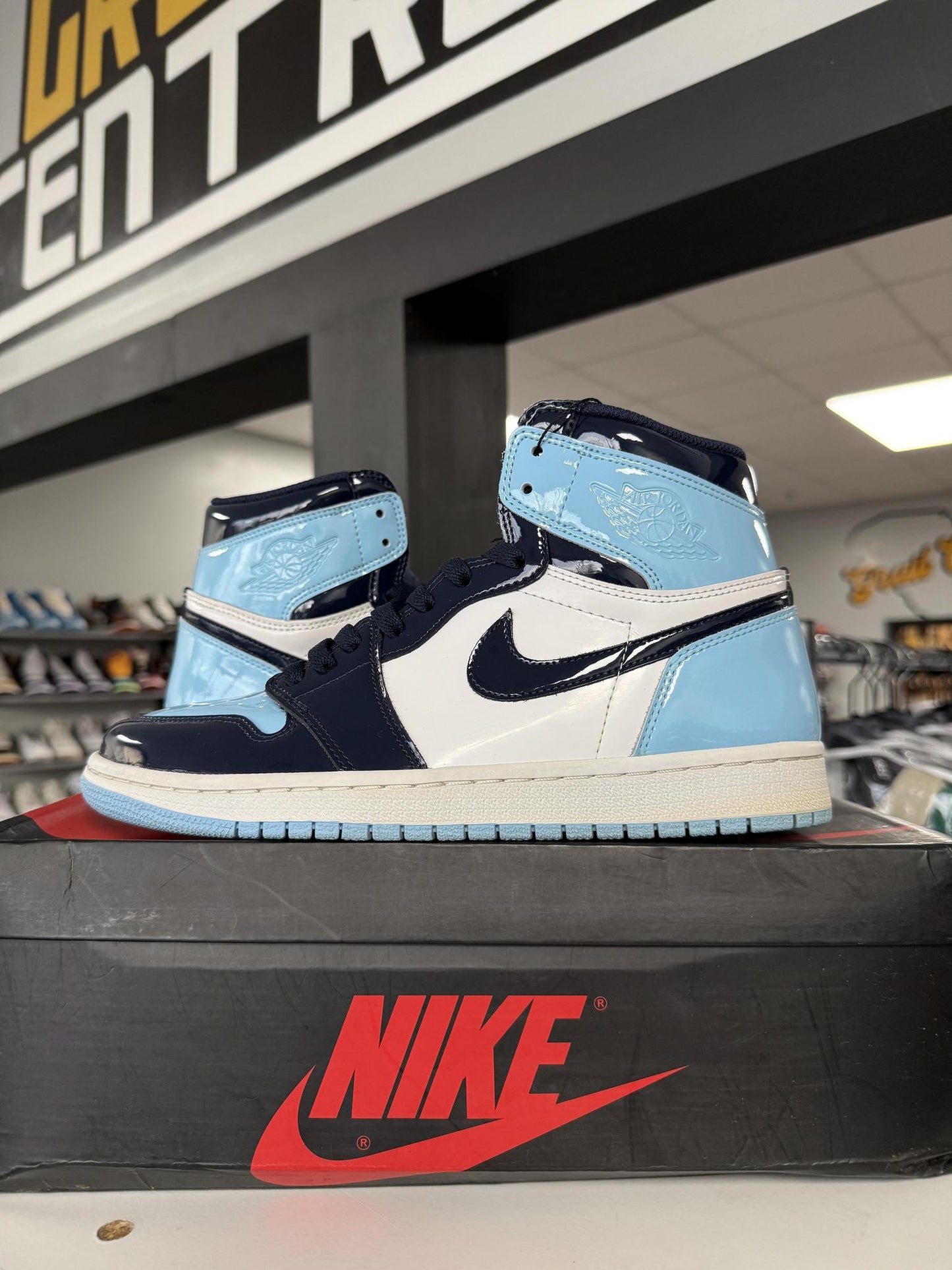 Jordan 1 "UNC Patent" Used Size 7.5