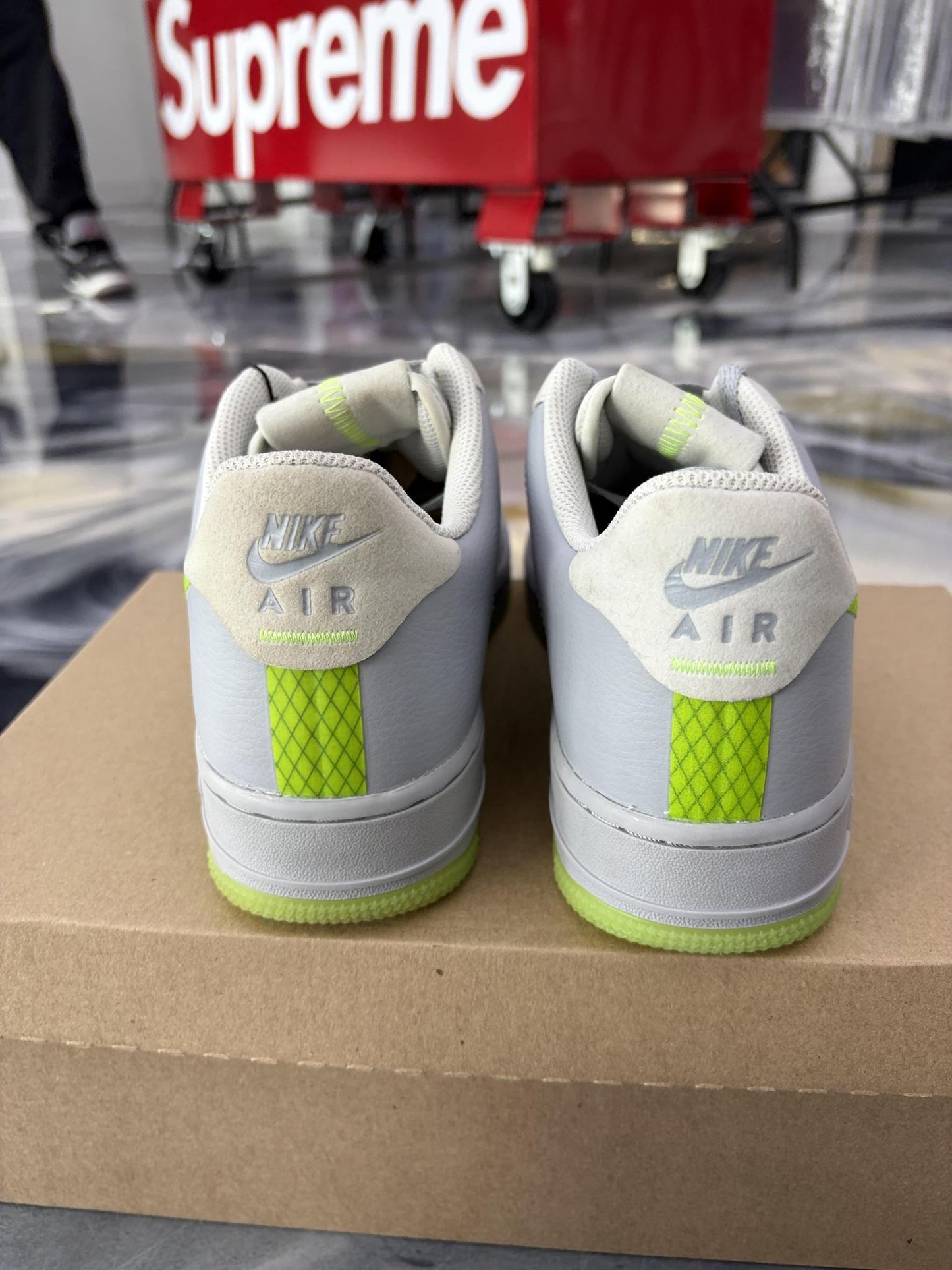 Nike Air Force 1 Low "Ghost Green" Used Size 8