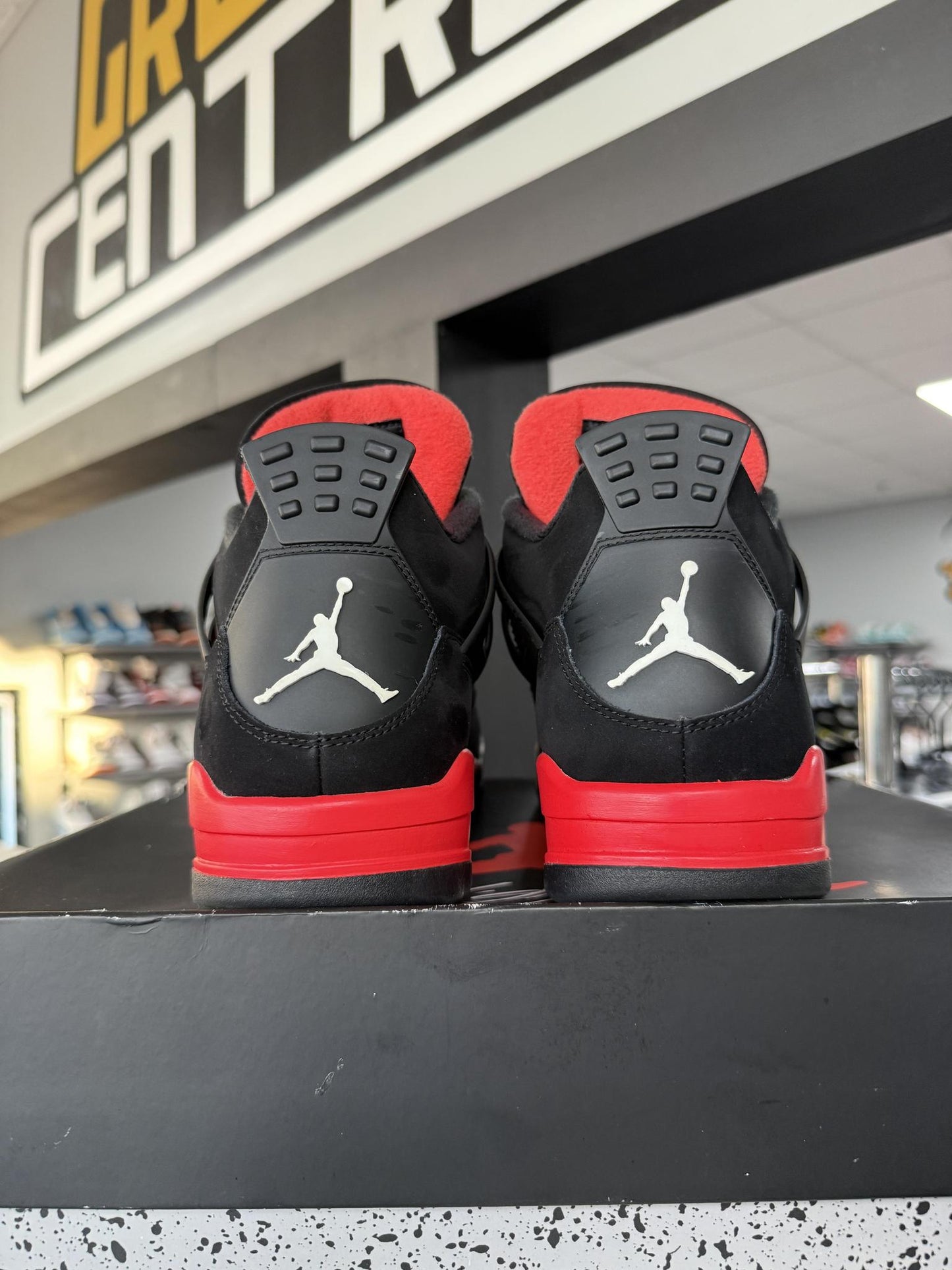 Jordan 4 "Red Thunder" Used Size 12