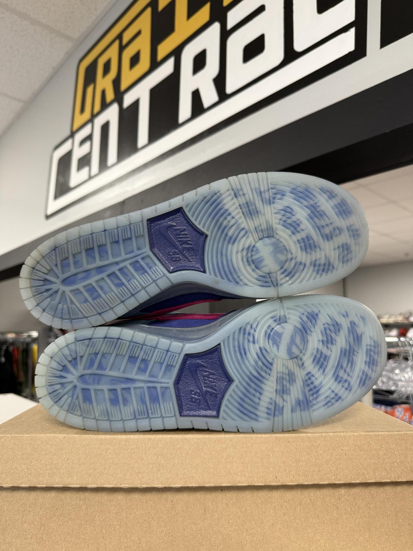 Dunk Low SB "Run The Jewels" Used Size 10.5