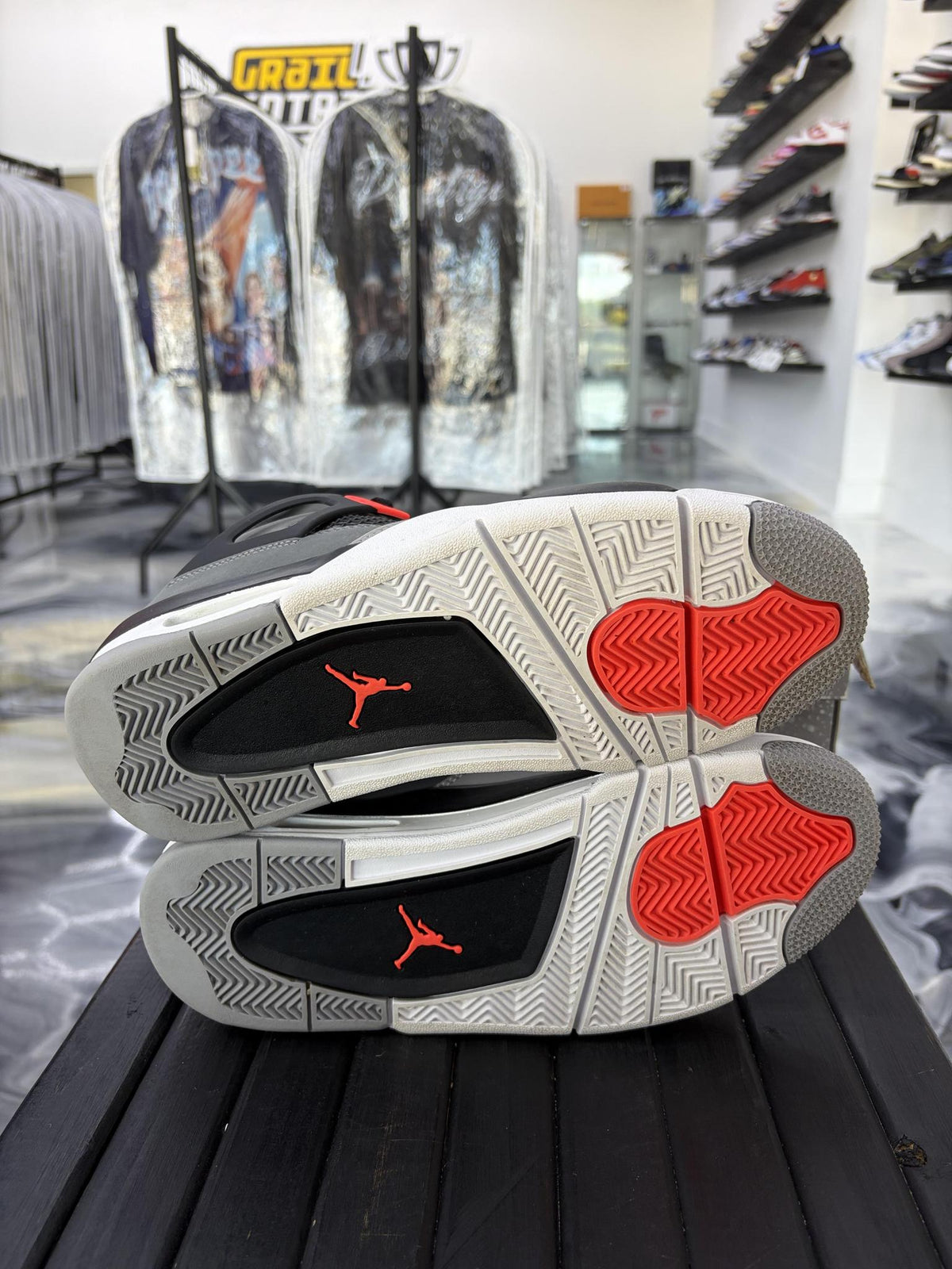Jordan 4 "Infrared" Used Size 8