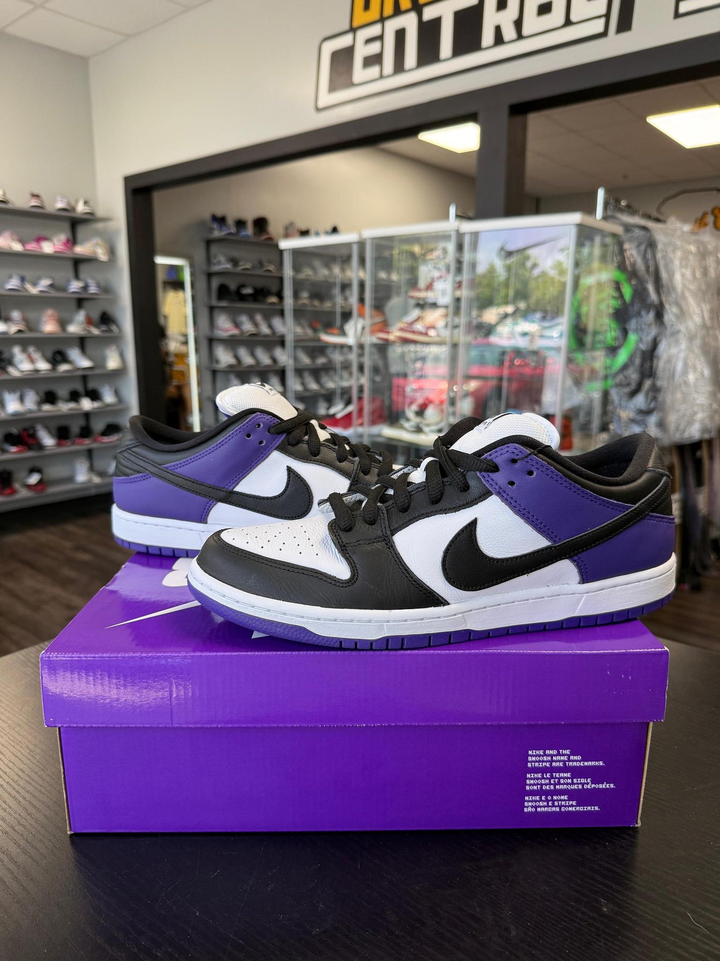Nike SB Dunk Low "Court Purple" Used Size 11