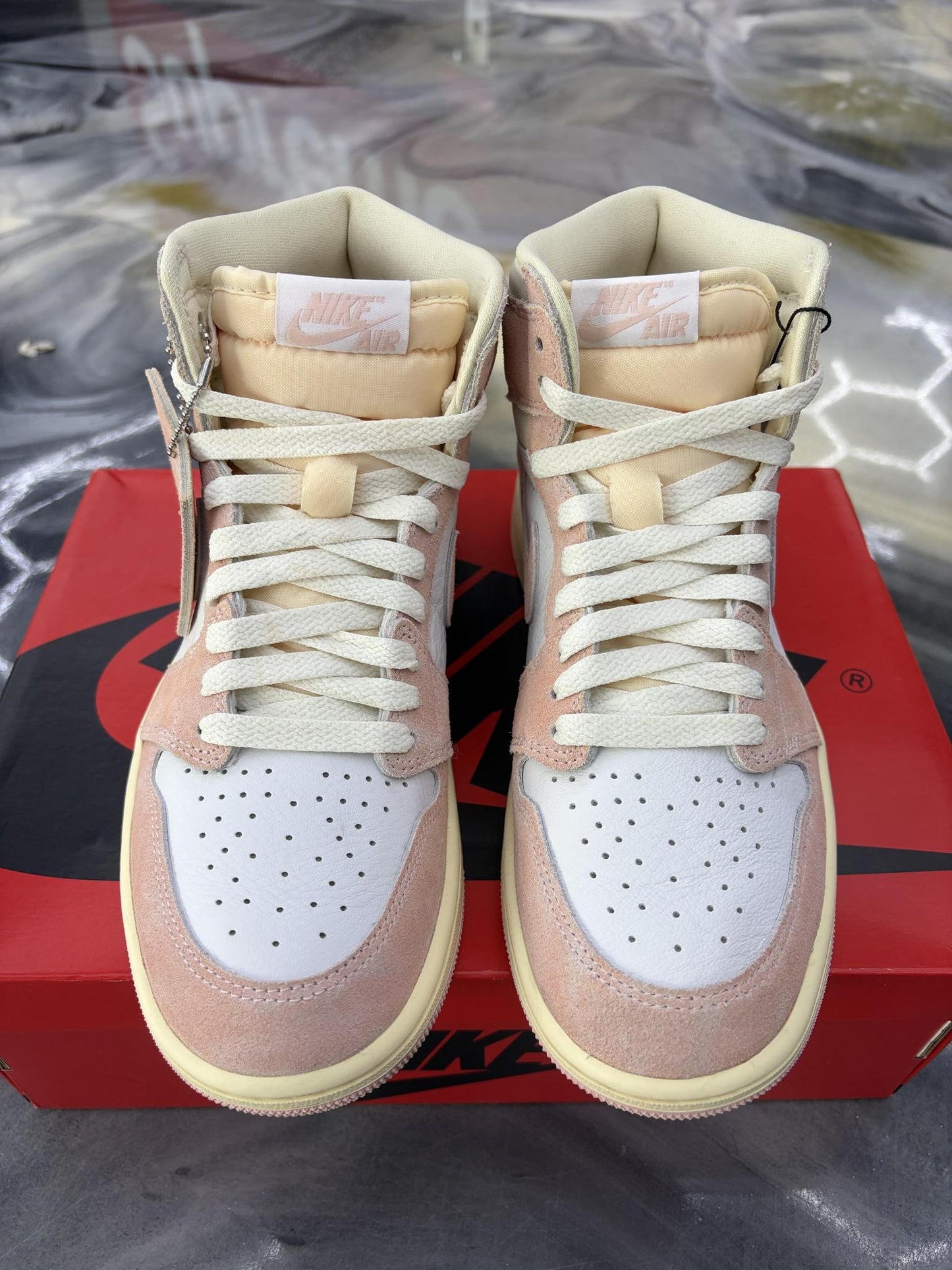 Jordan 1 High "Washed Pink" Used Size 6.5Y/8W