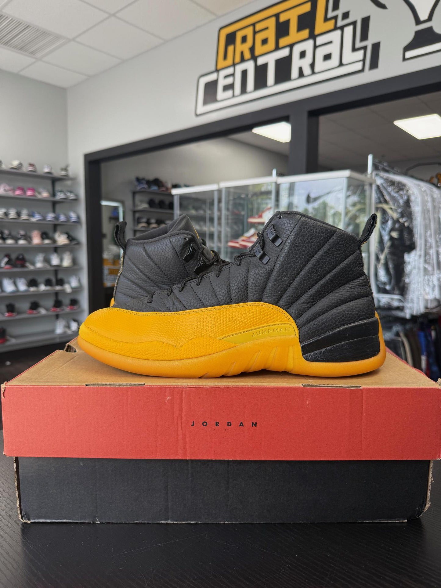 Jordan 12 "University Gold" Used Size 12