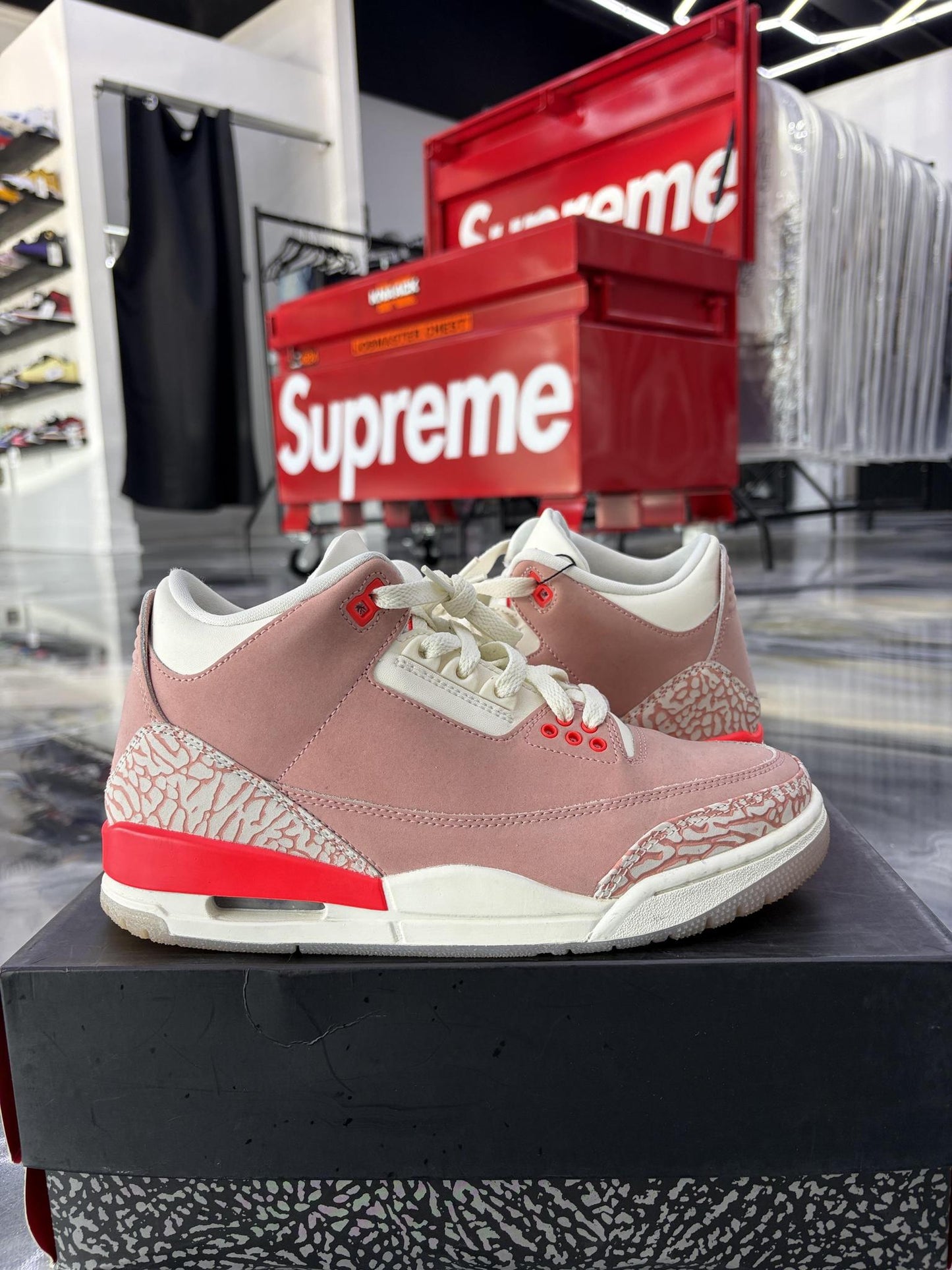 Jordan 3 "Rust Pink" Used Size 6.5Y/8W