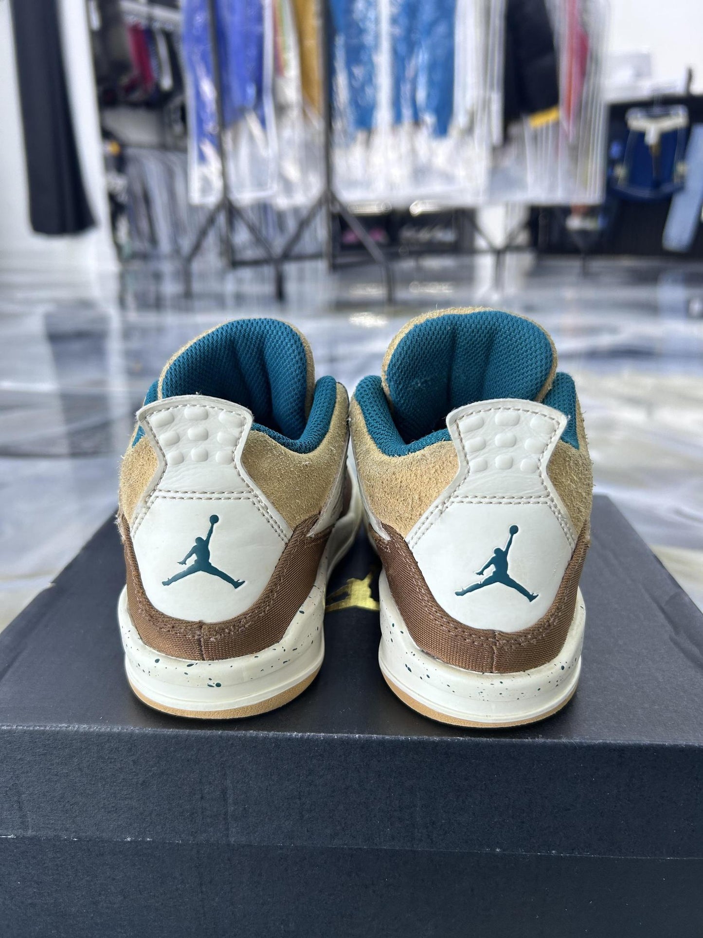 Jordan 4 Wild Things Used Size 2Y