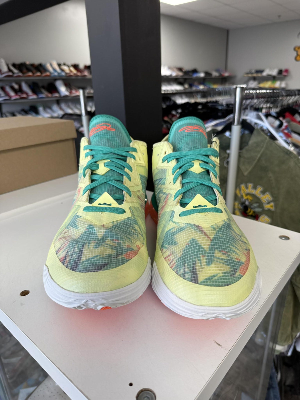 Lebron 18 Low "Lebronald Palmer" Used Size 13