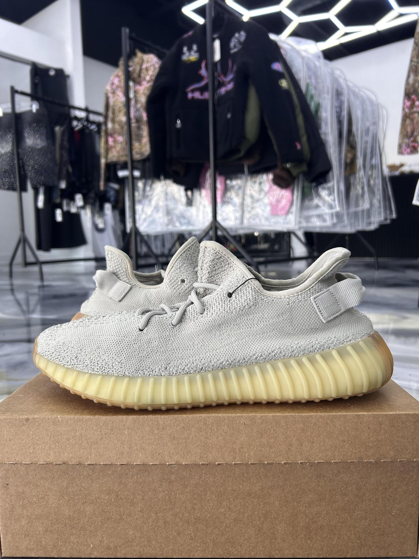 Adidas Yeezy 350 "Sesame" Used Size 12
