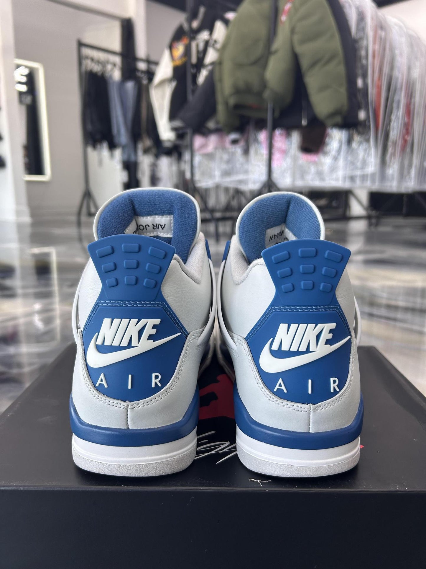 Jordan 4 "Military Blue" Used Size 9