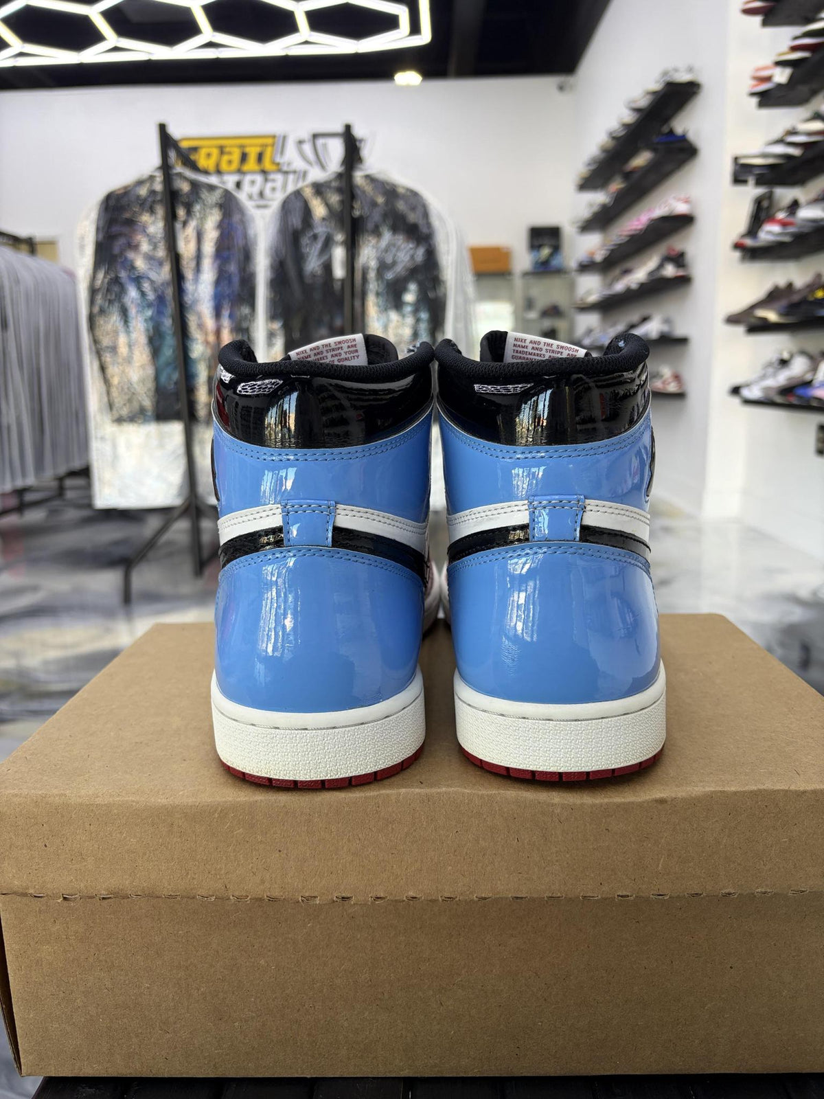 Jordan 1 "UNC To Chicago" Fearless Used Size 11.5