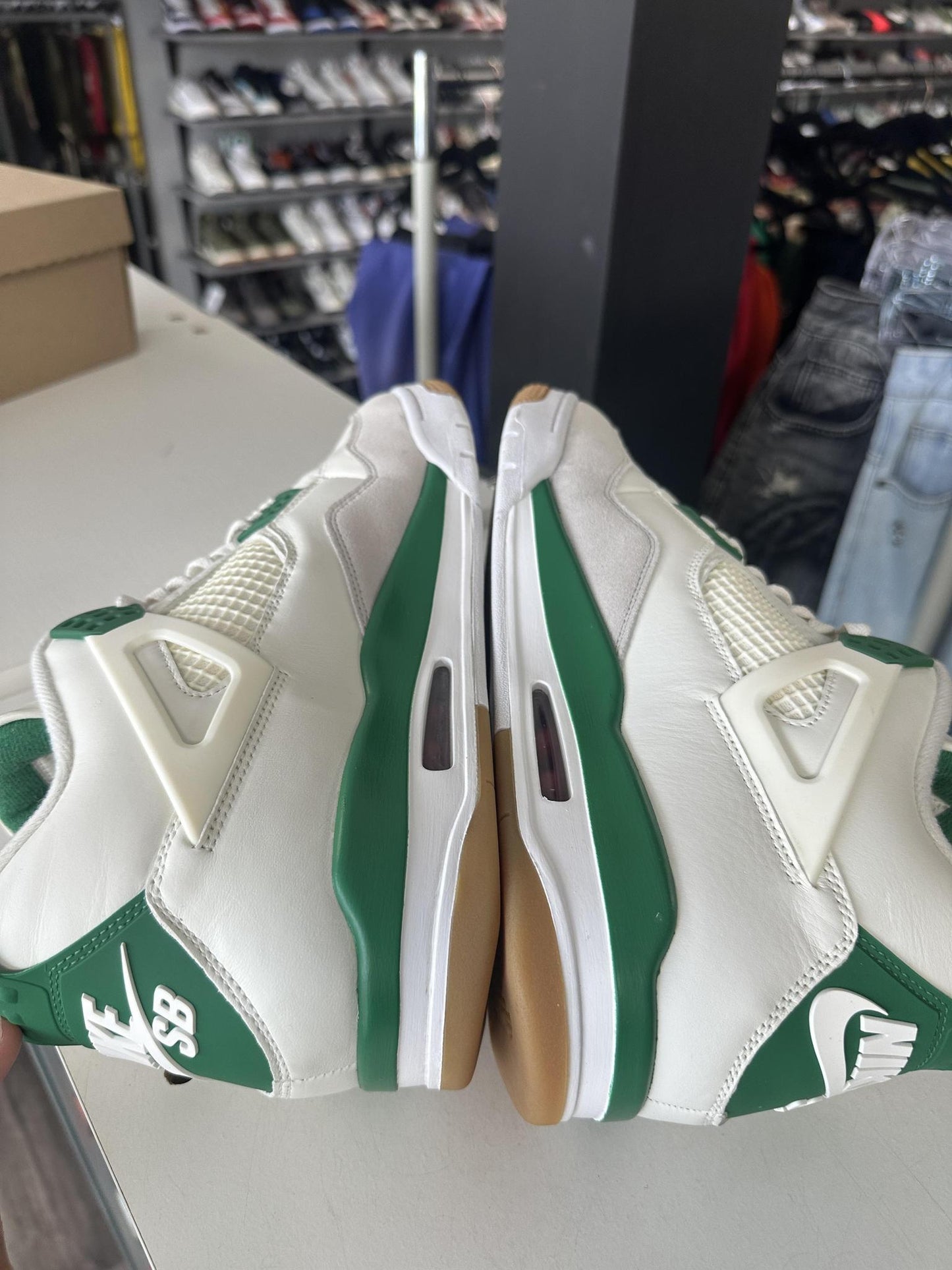 Jordan 4 SB "Pine Green" Size 13