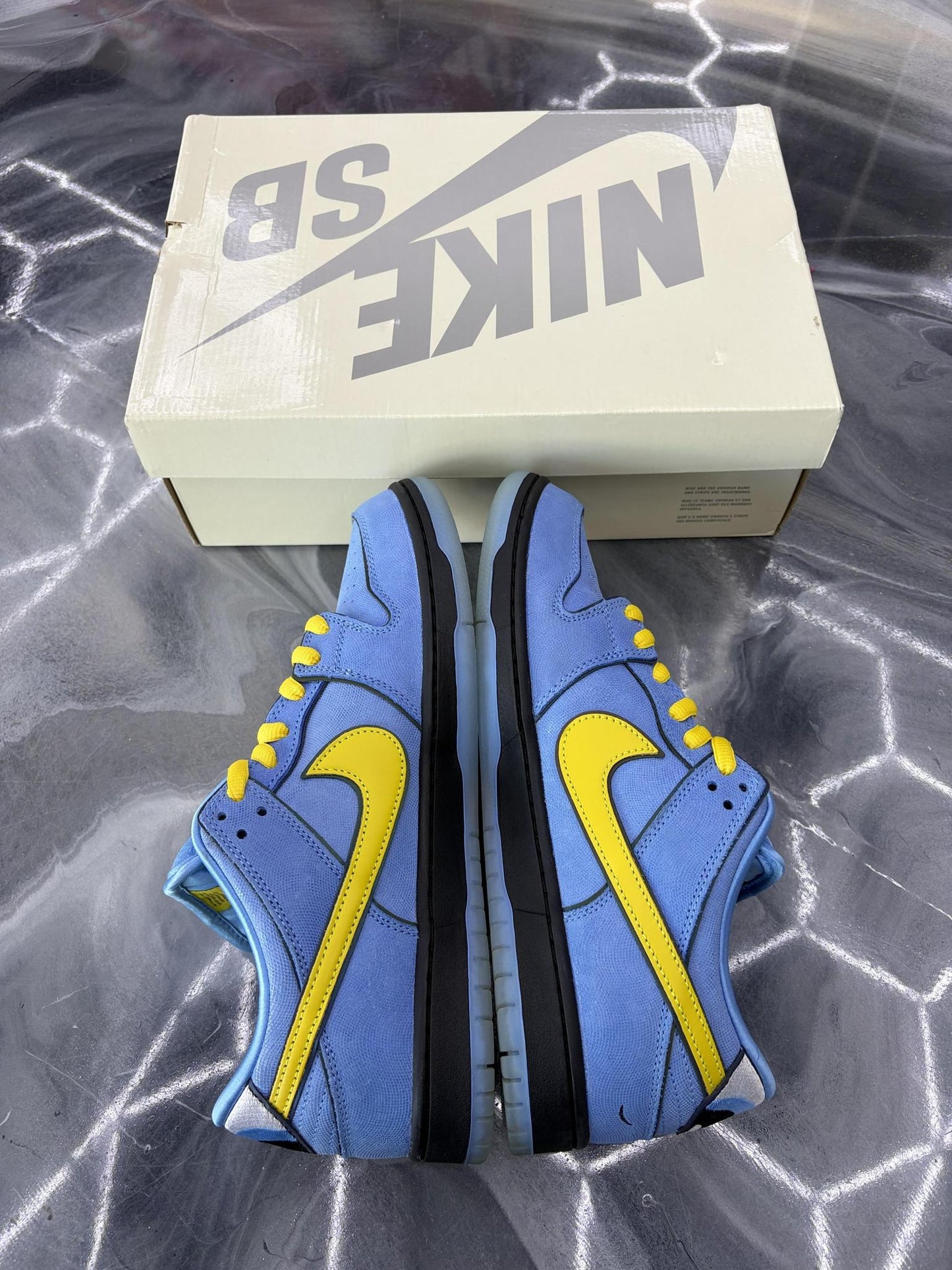 Nike SB Dunk Low "The Powerpuff Girls Bubbles" Used Size 10.5