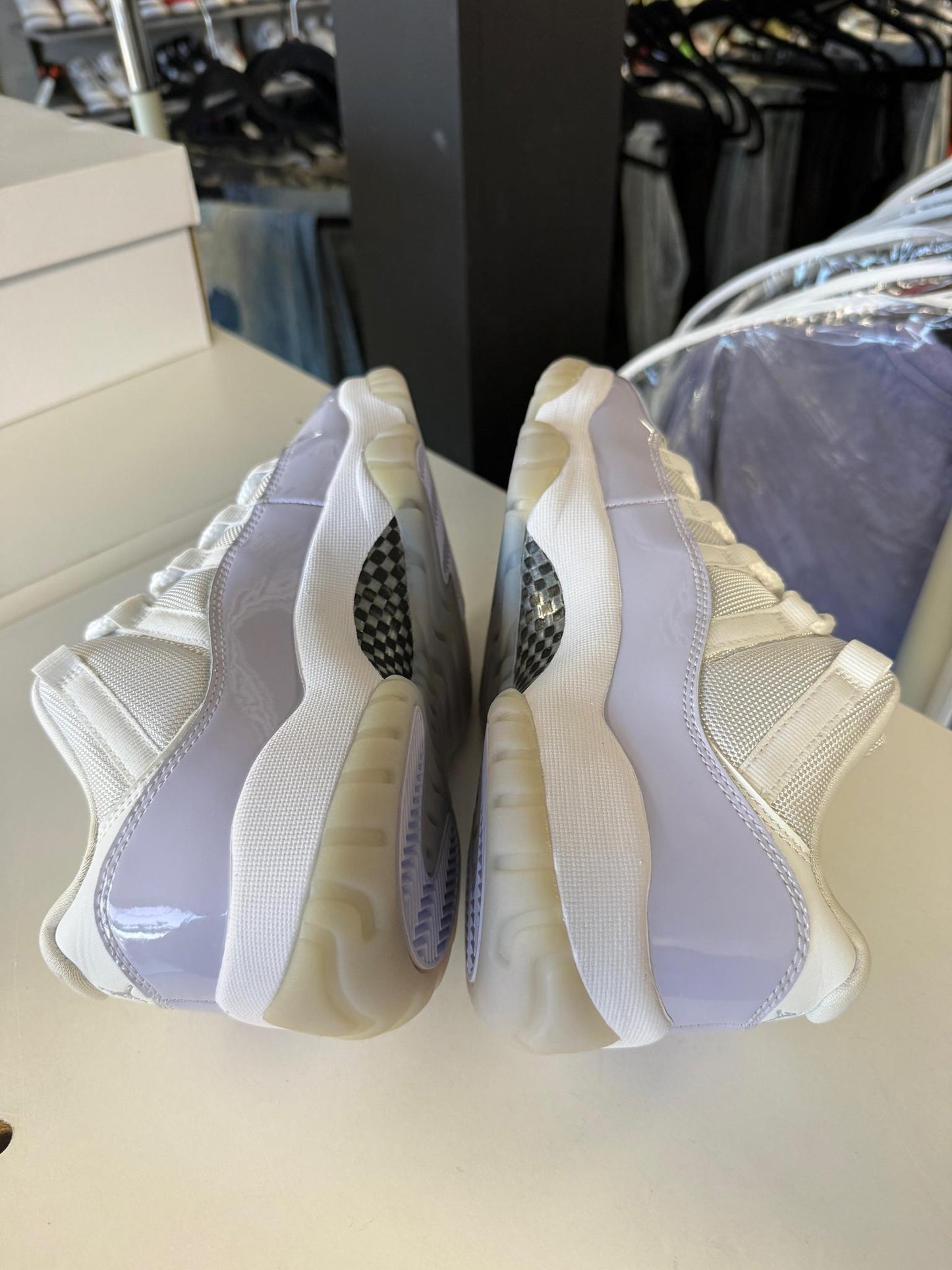 Jordan 11 Low "Pure Violet" Used Size 7Y/8.5W