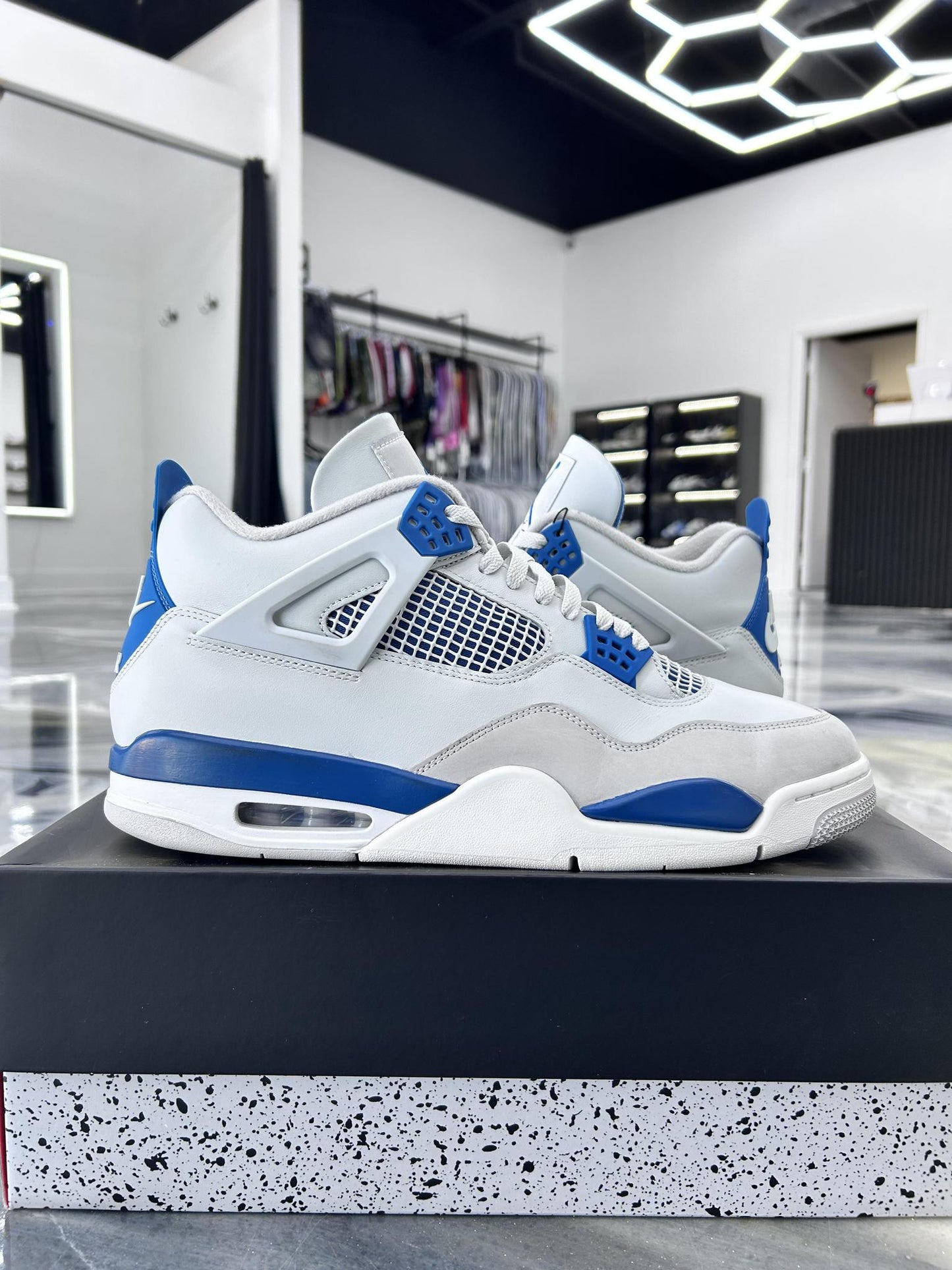 Jordan 4 "Military Blue" Used Size 14