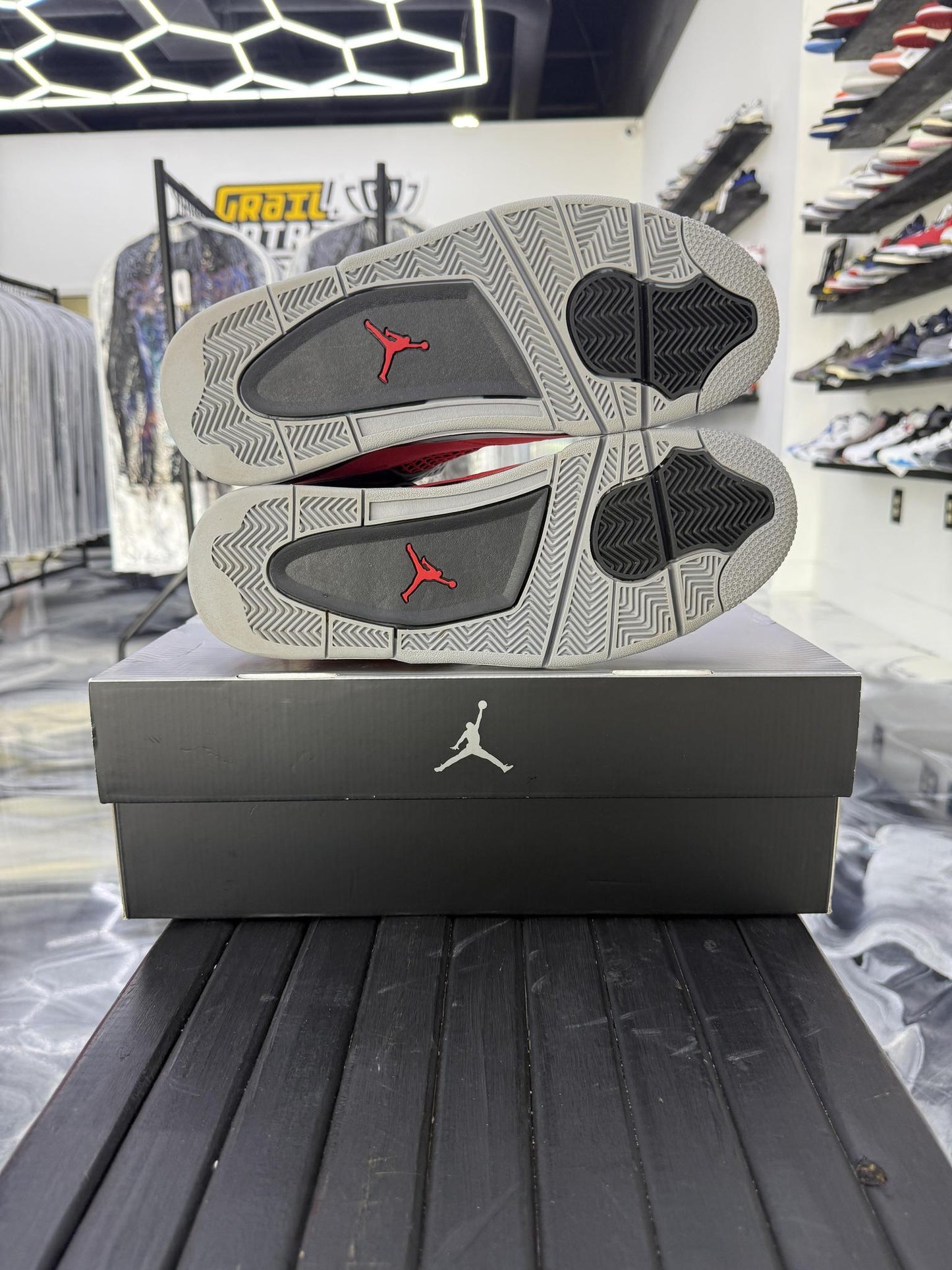 Jordan 4 "Toro Bravo" Used Size 11.5