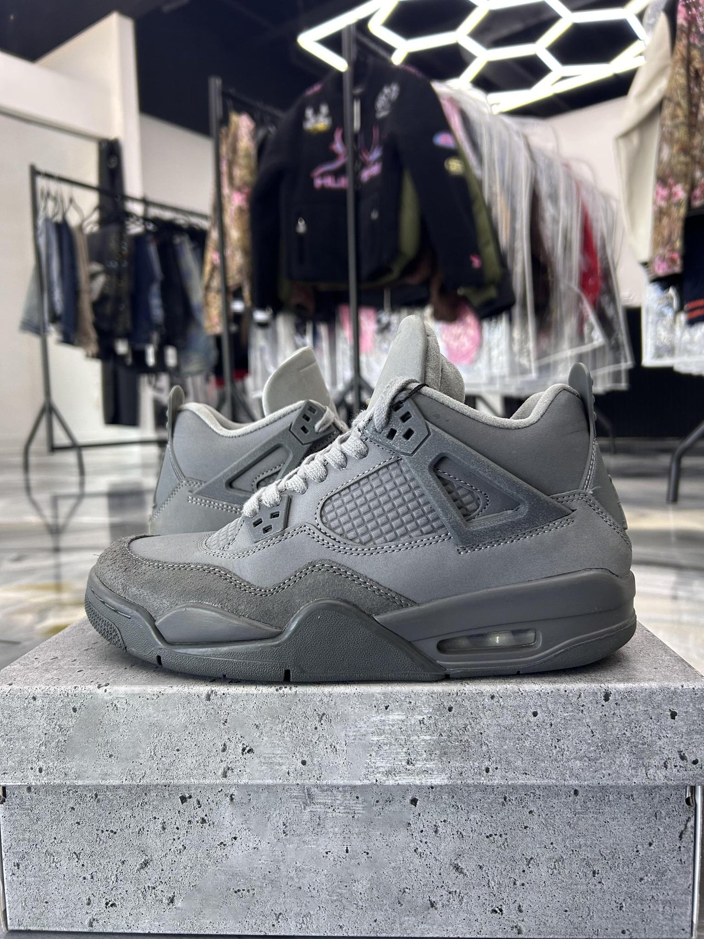 Jordan 4 "Wet Cement" Used Size 7Y/8.5W