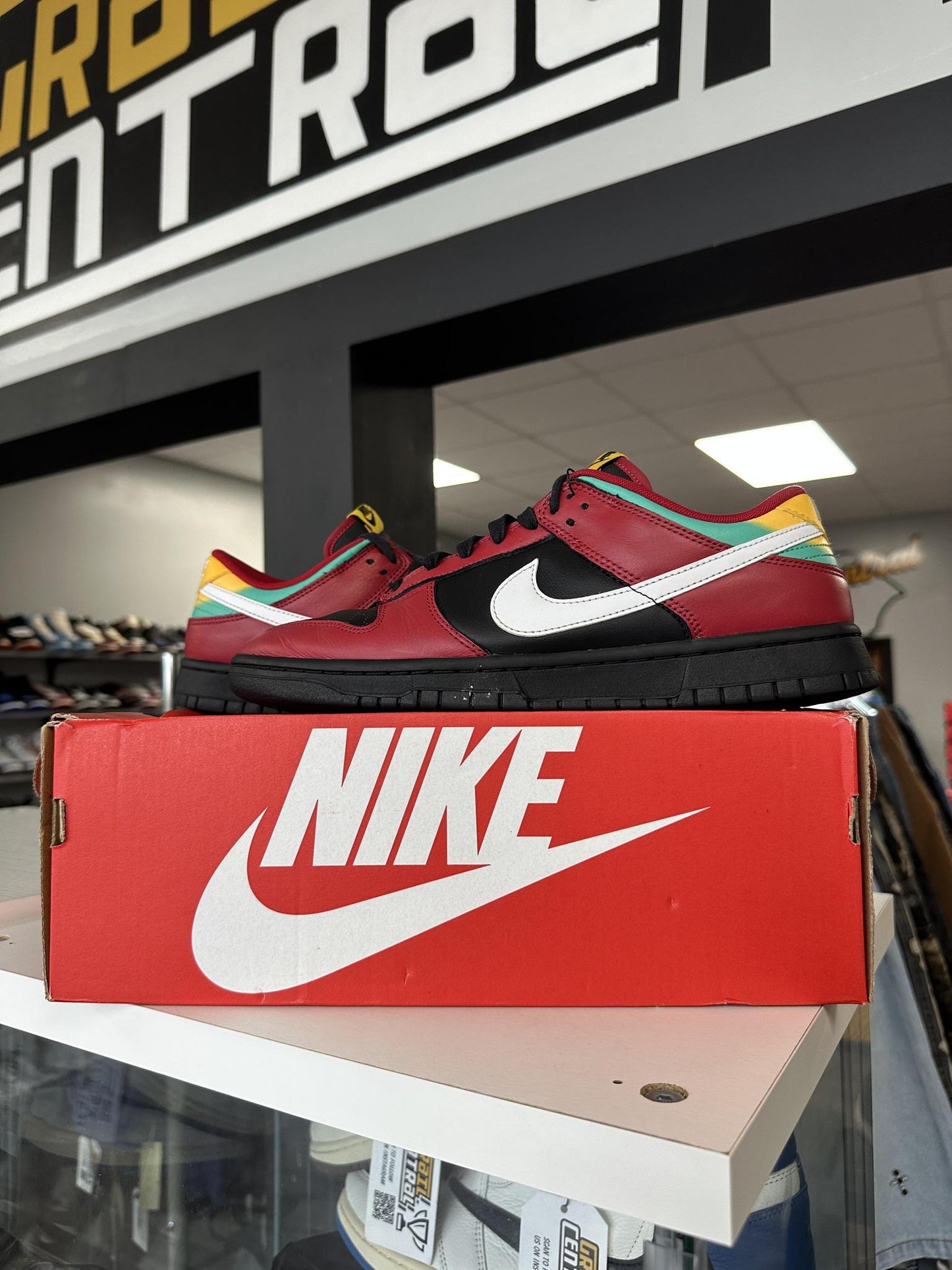 Nike Dunk Low "Multicolor Red" Size 11