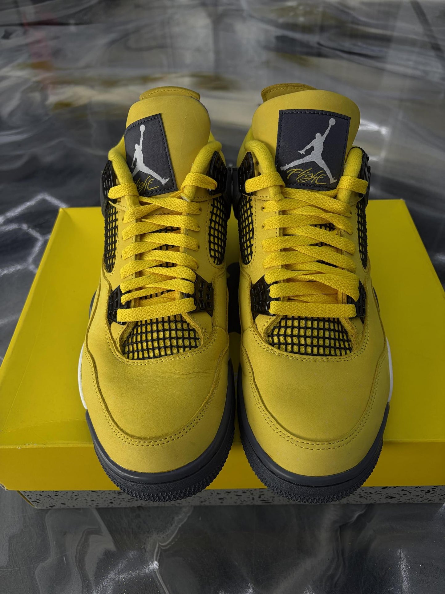Jordan 4 "Lightning" Used Size 9.5