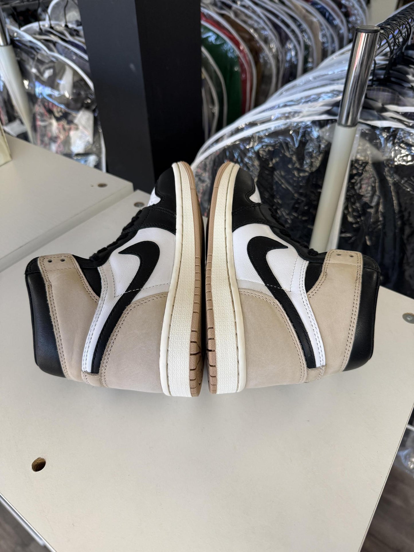 Jordan 1 Latte Used Size 5.5Y/7W