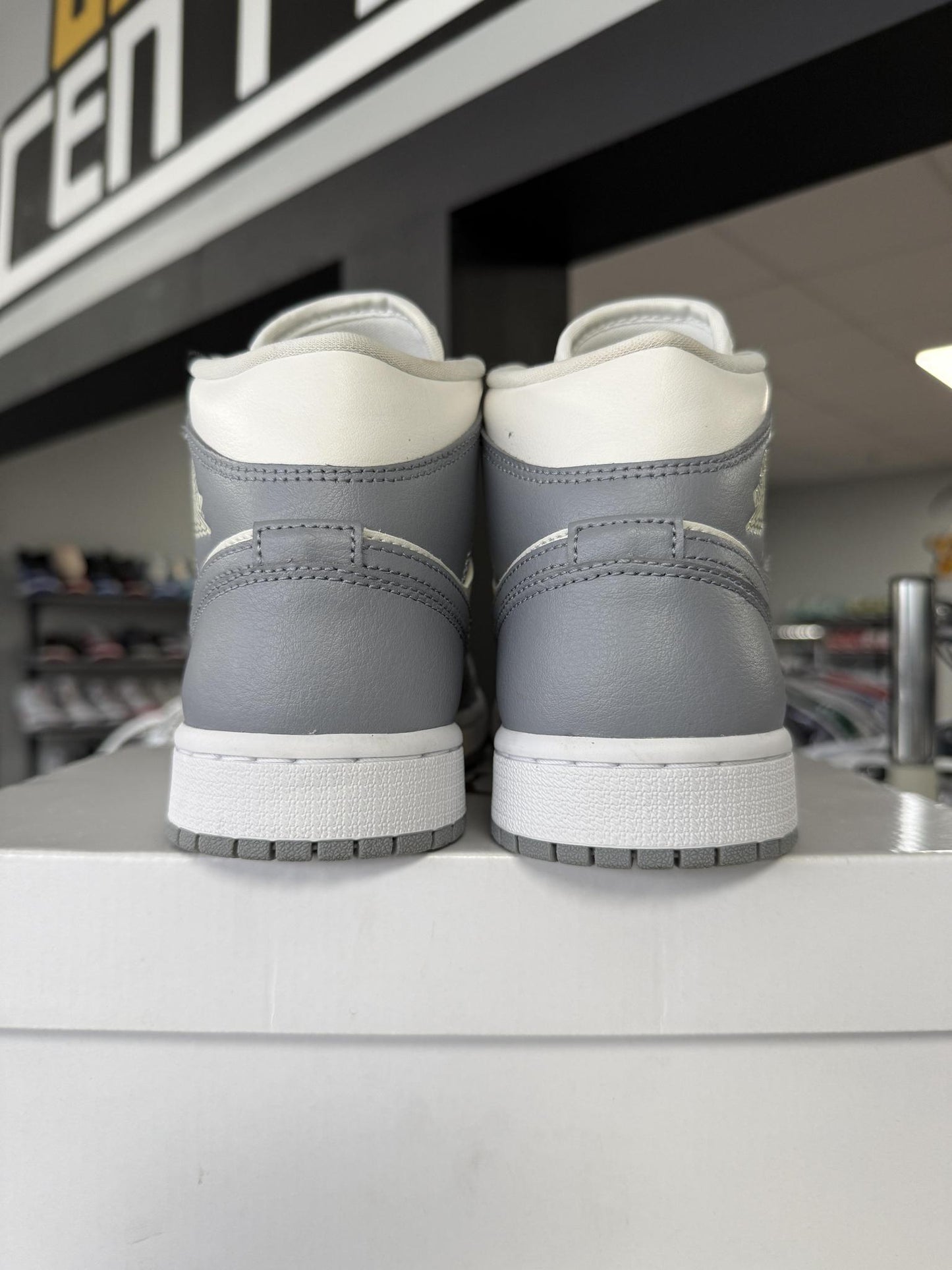 Jordan 1 Mid "Stealth Sail" Used Size 6.5Y/8W