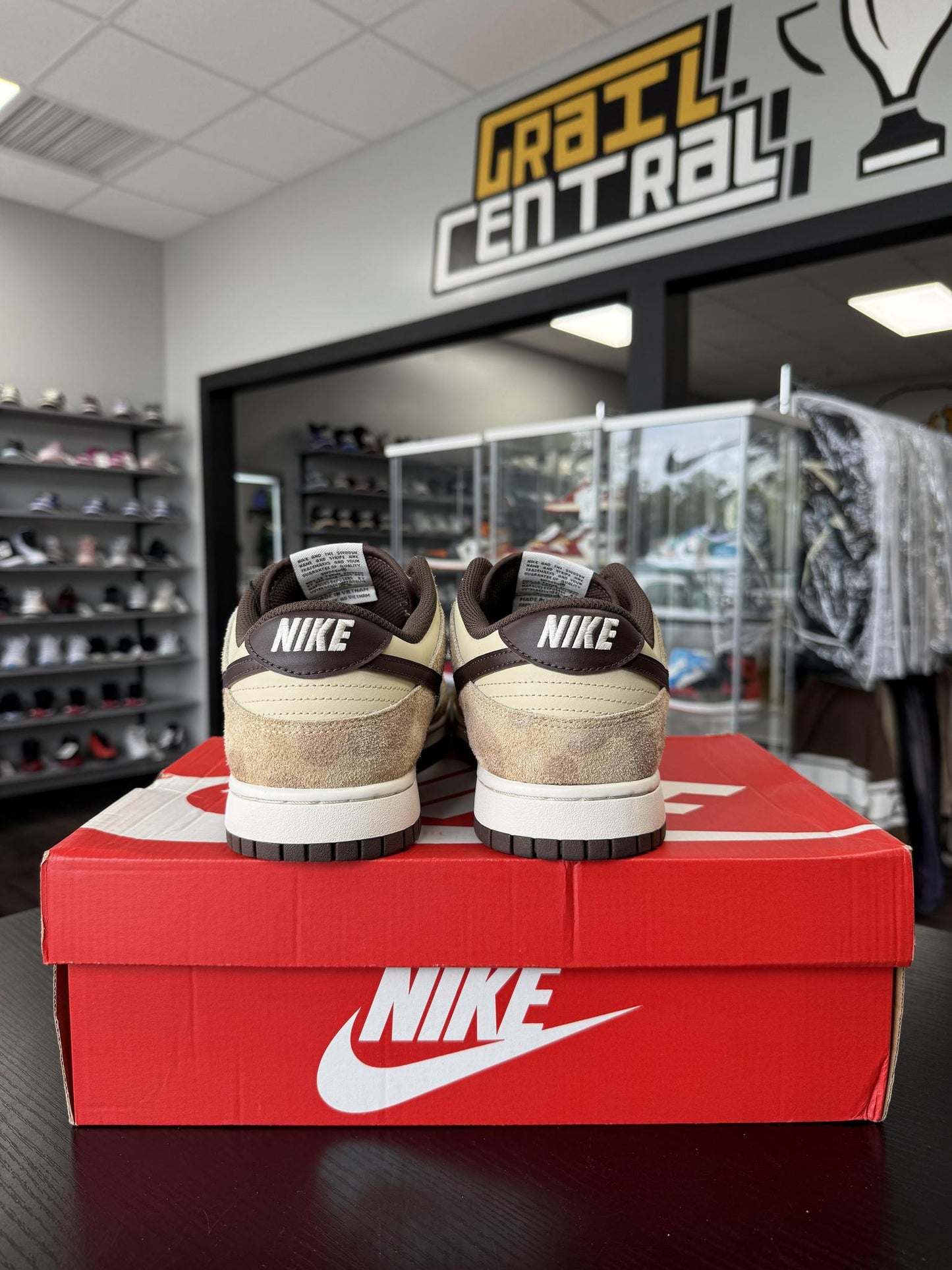 Nike Dunk Low "Animal Pack Giraffe" Used Size 11.5