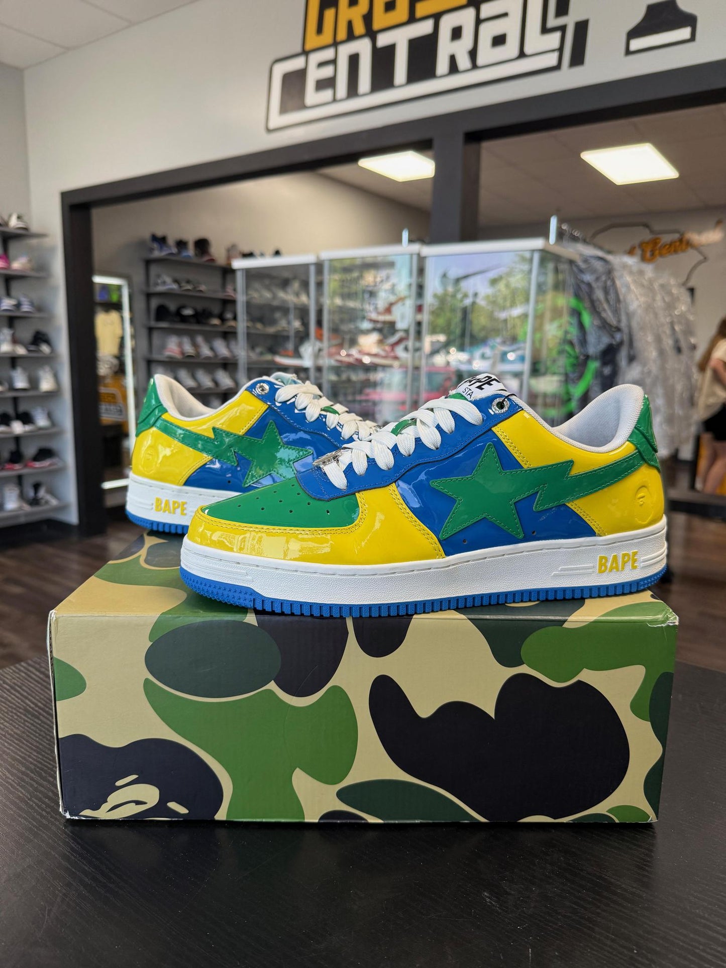 A Bathing Ape Bape Sta "Brazil" Used Size 11