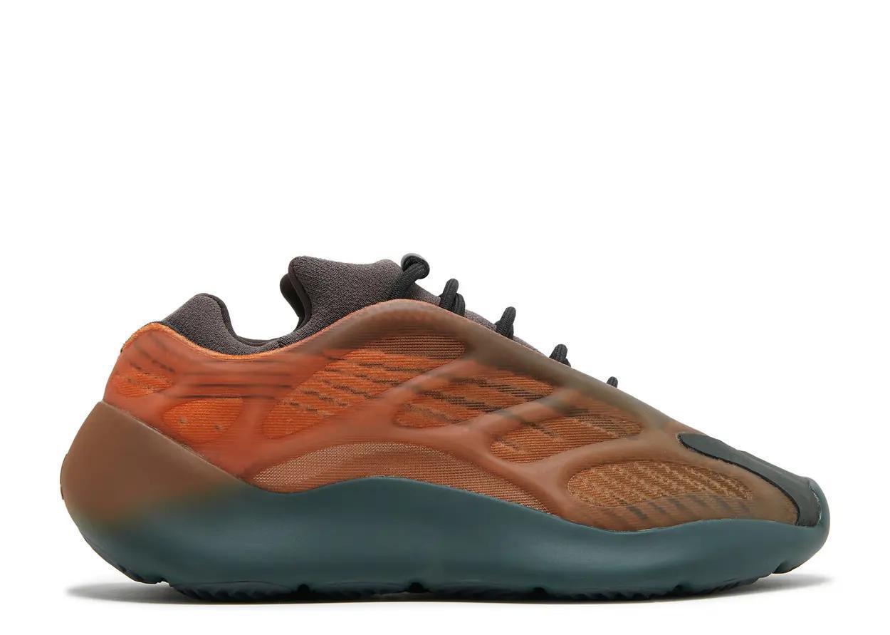 Yeezy 700 V3 "Copper Fade"