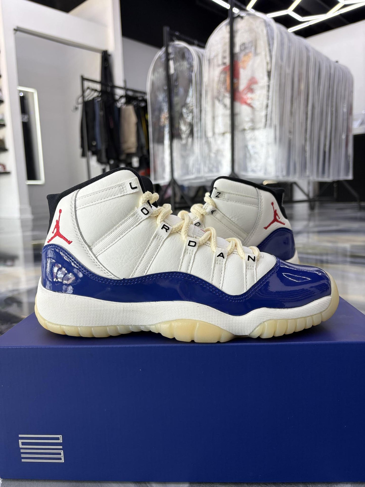 Jordan 11 "Rare Air" Used Size 6Y/7.5W