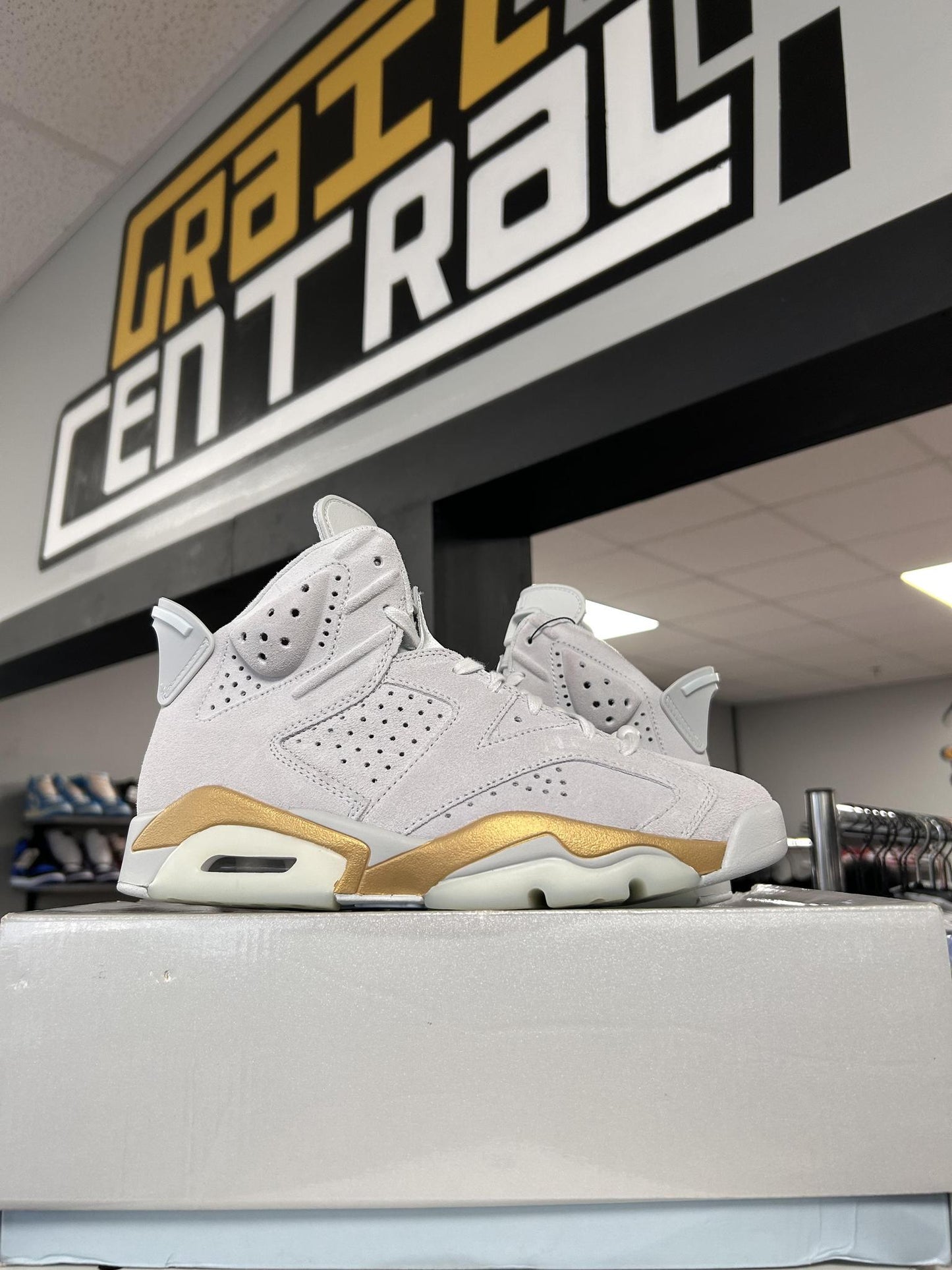 Jordan 6 "Craft" Used Size 7.5M/9W